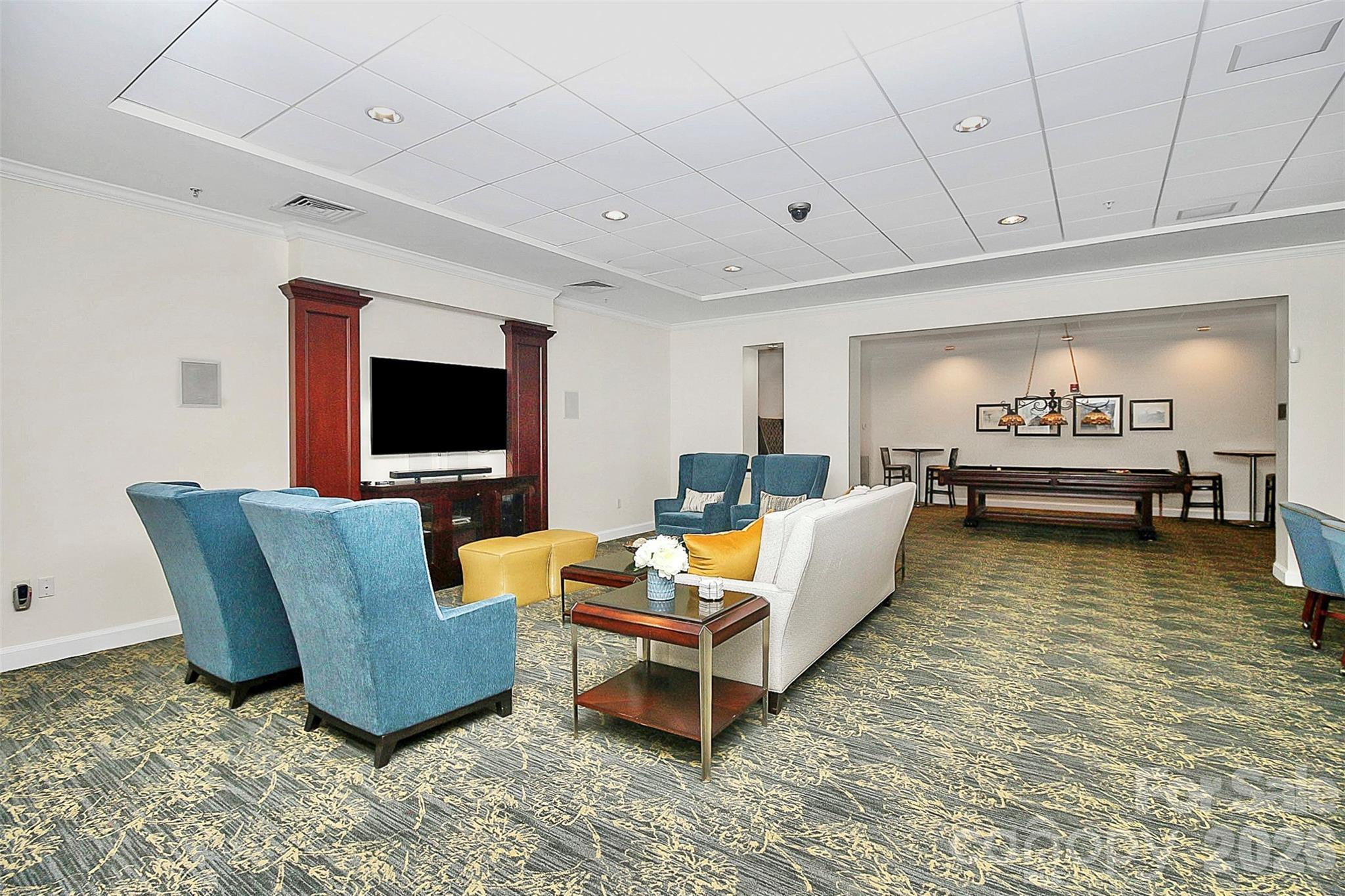 300 W 5th Street #709 — Charlotte