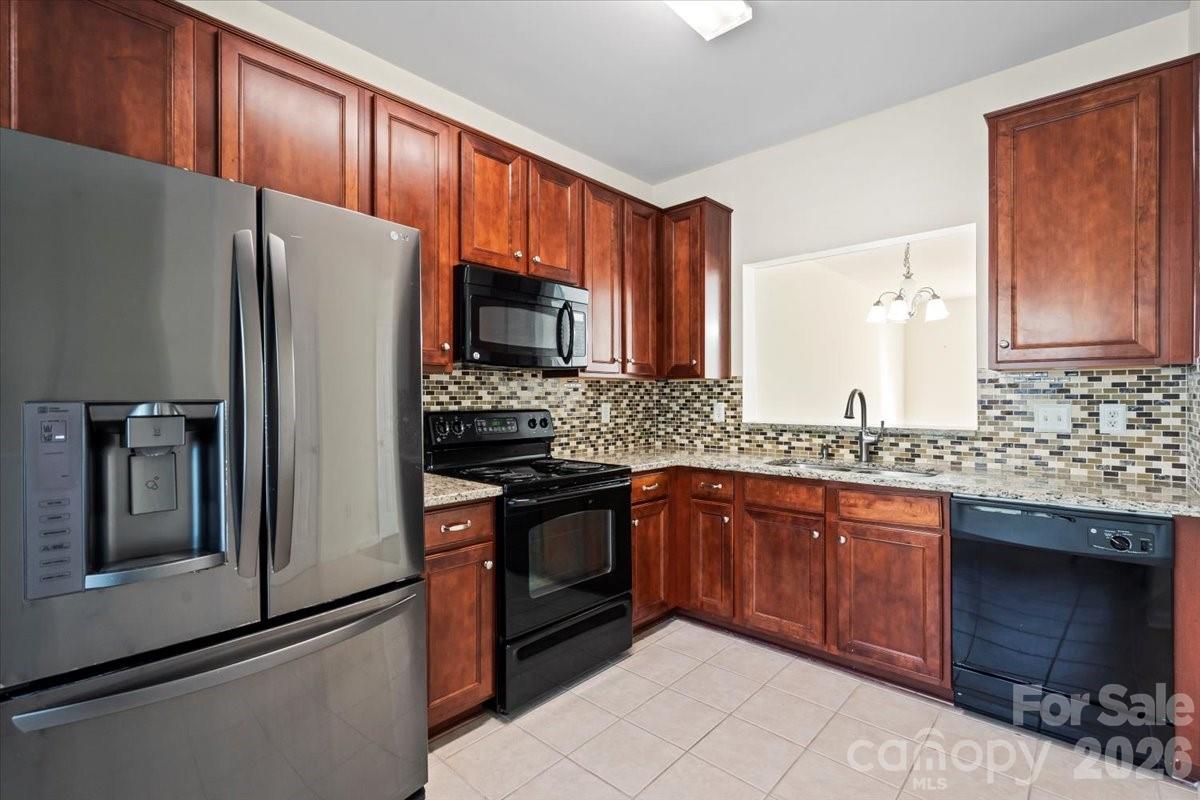 8453 Big Creek Court — Charlotte