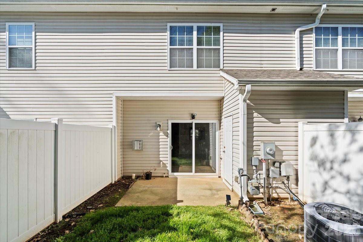 8453 Big Creek Court — Charlotte