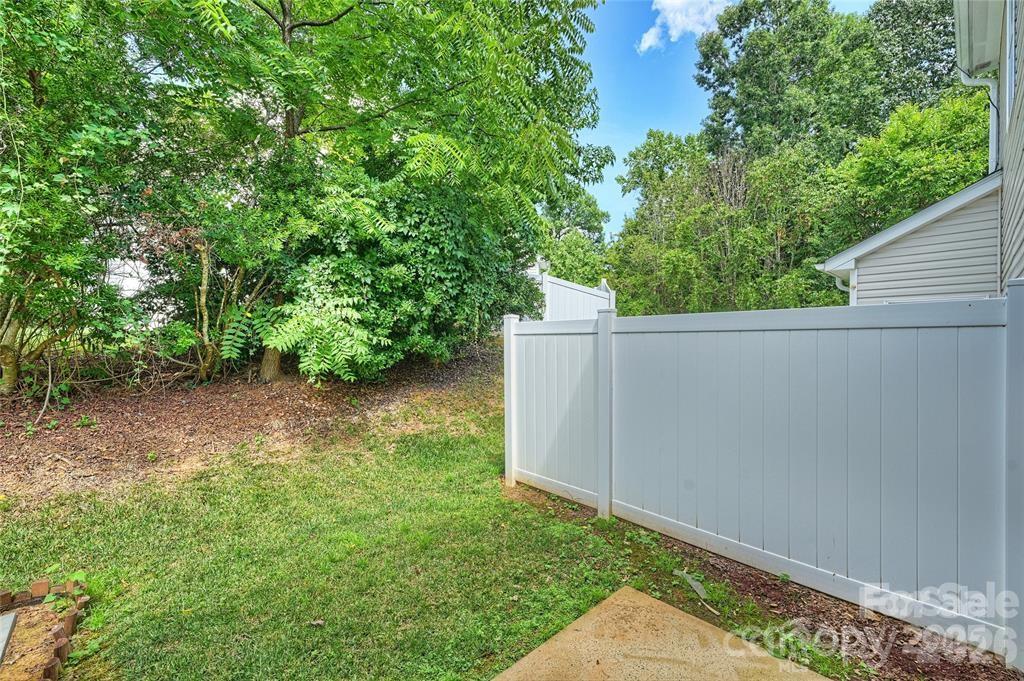 8453 Big Creek Court — Charlotte
