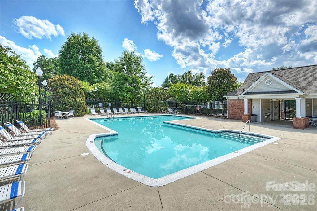 8453 Big Creek Court — Charlotte
