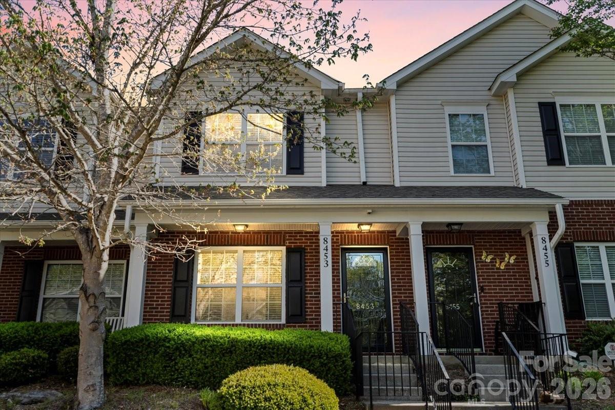 8453 Big Creek Court — Charlotte