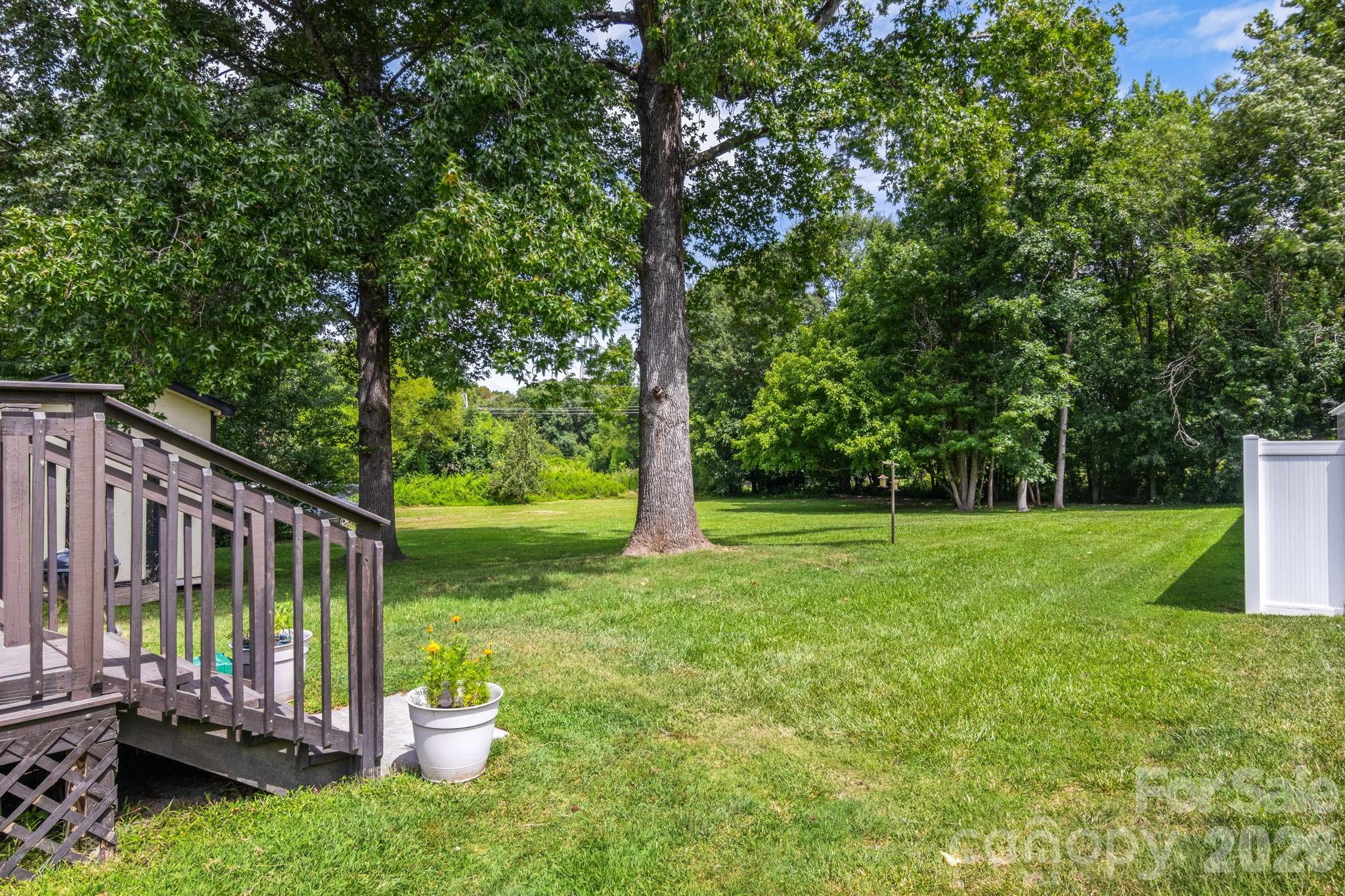108 Richland Street — Clover