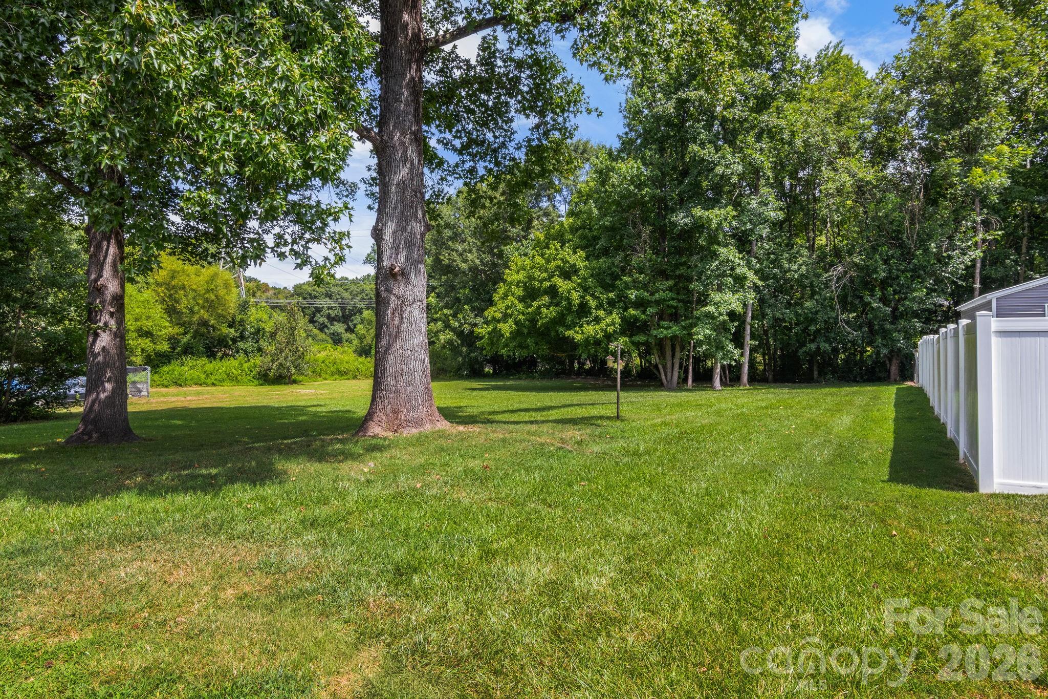 108 Richland Street — Clover