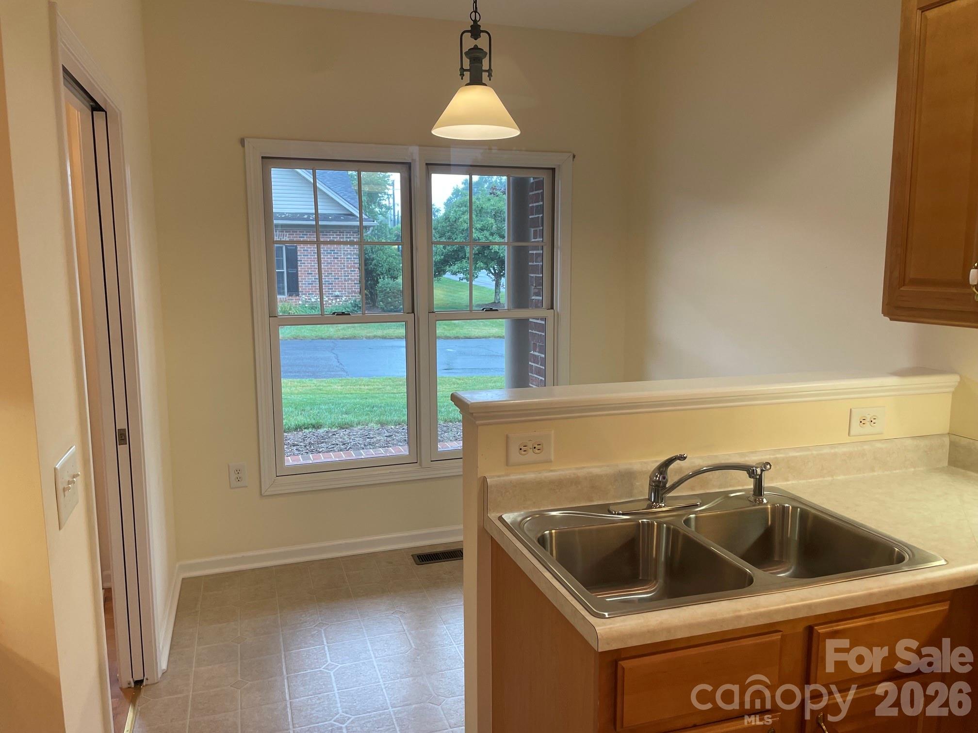 513 26th Avenue NE #A — Hickory