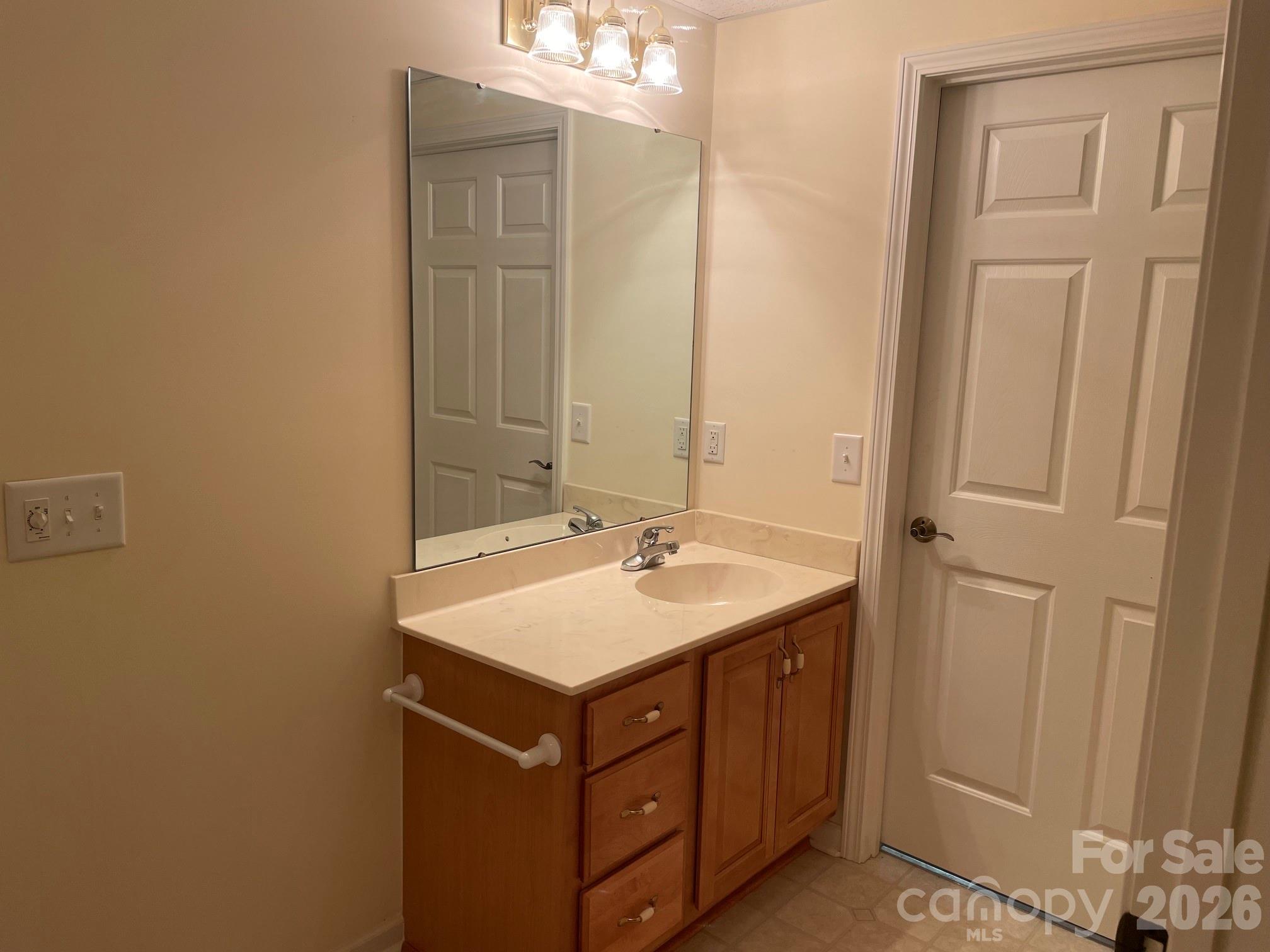 513 26th Avenue NE #A — Hickory
