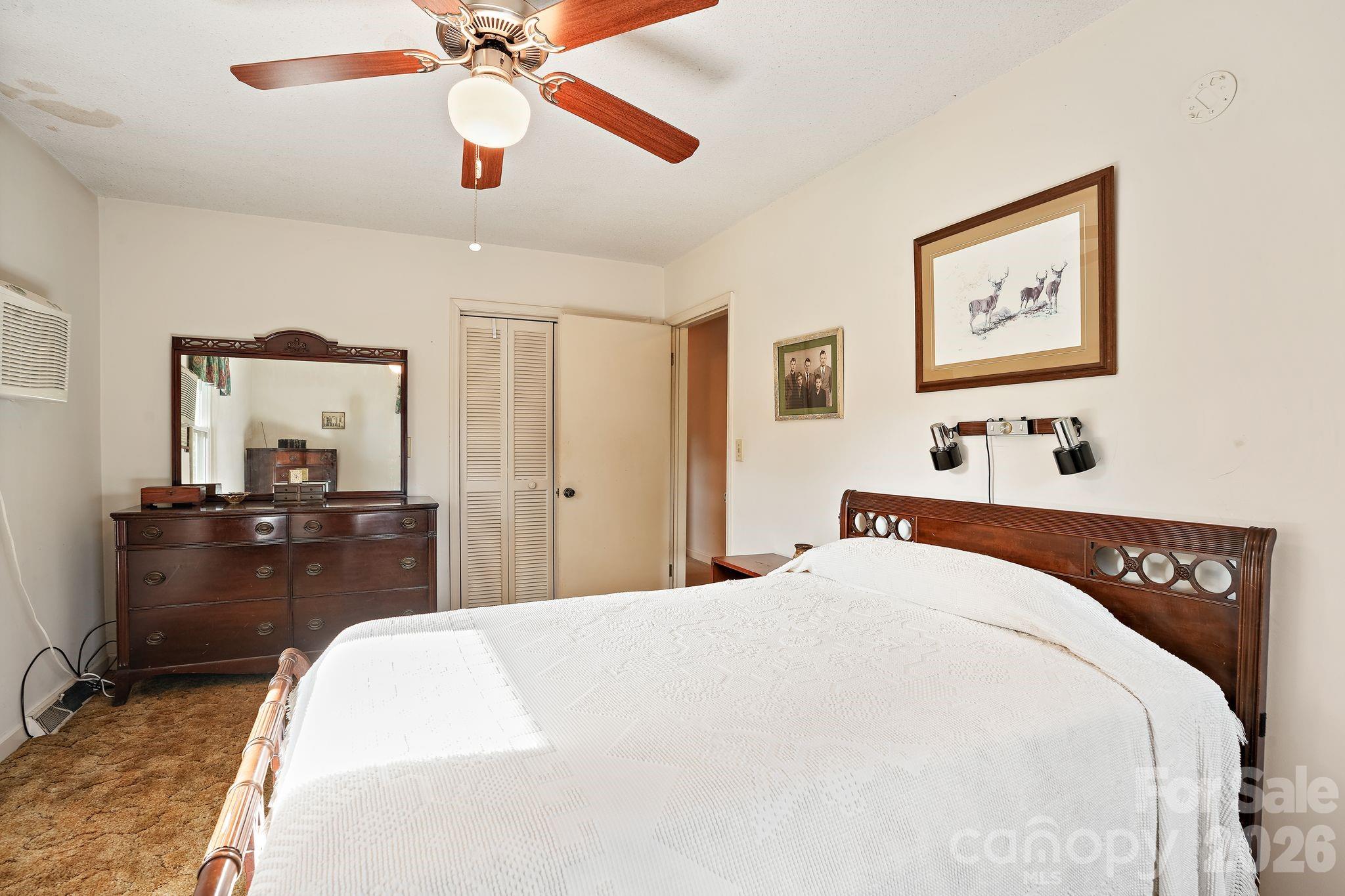1261 Springwood Church Road — Gibsonville