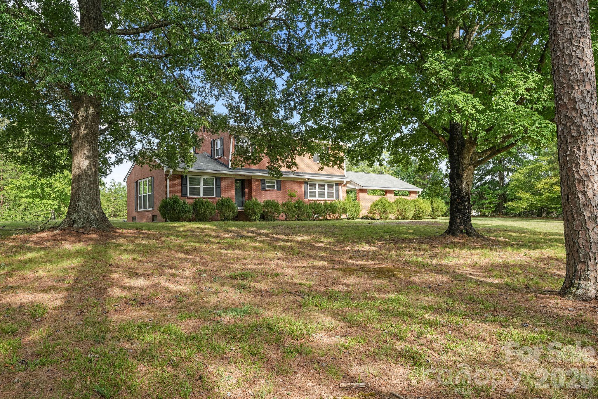 1261 Springwood Church Road — Gibsonville