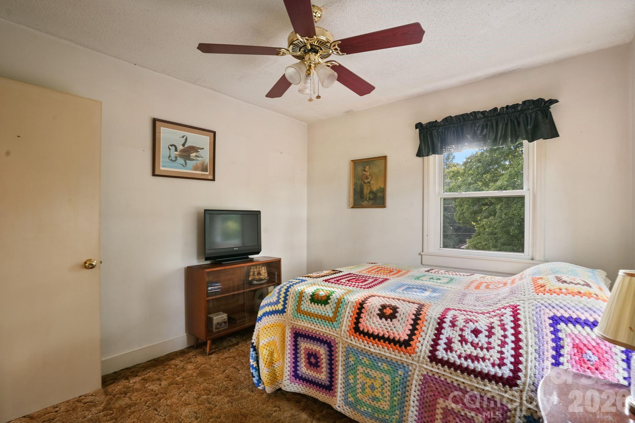 1261 Springwood Church Road — Gibsonville