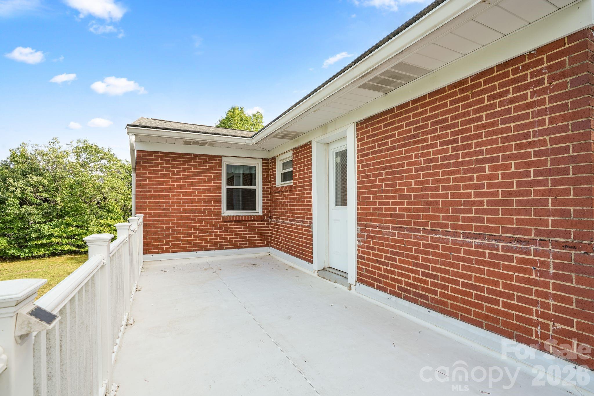 1261 Springwood Church Road — Gibsonville