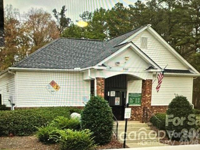 9022 Brad Court — Matthews