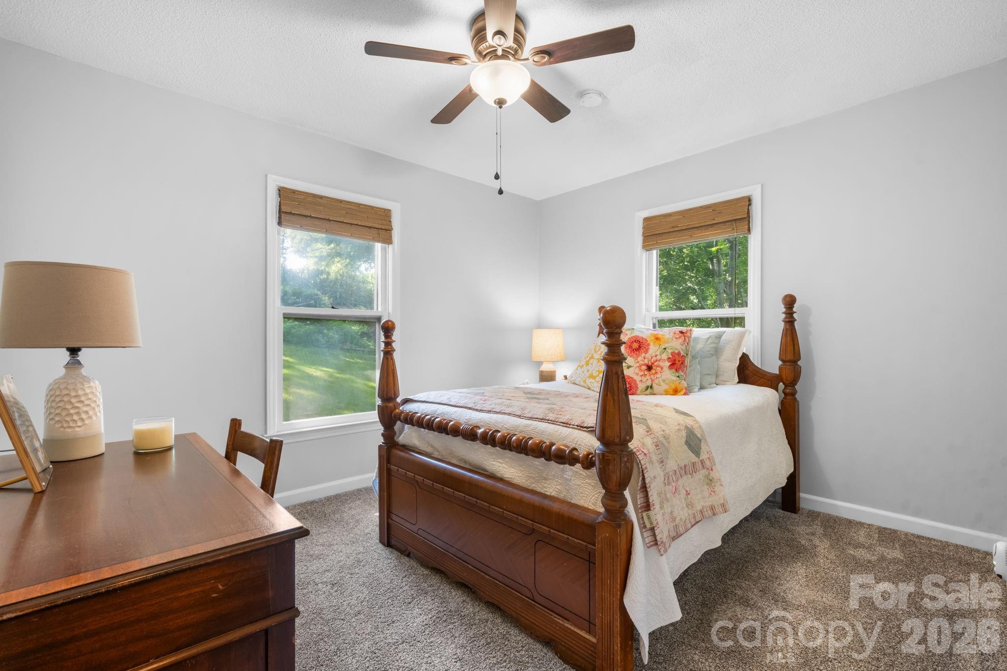 5562 Clearlake Drive — Hickory