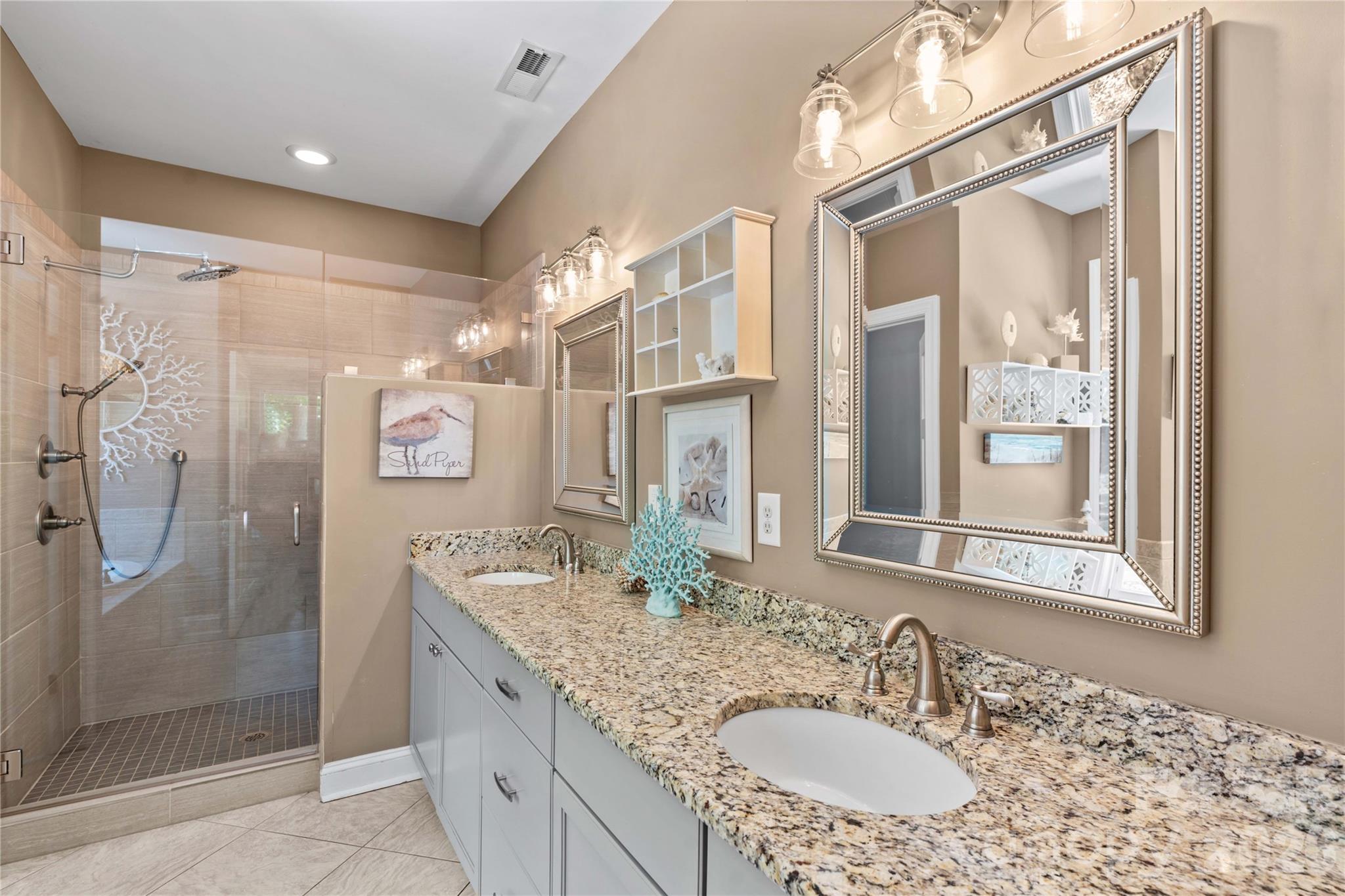 13927 Asbury Chapel Road — Huntersville