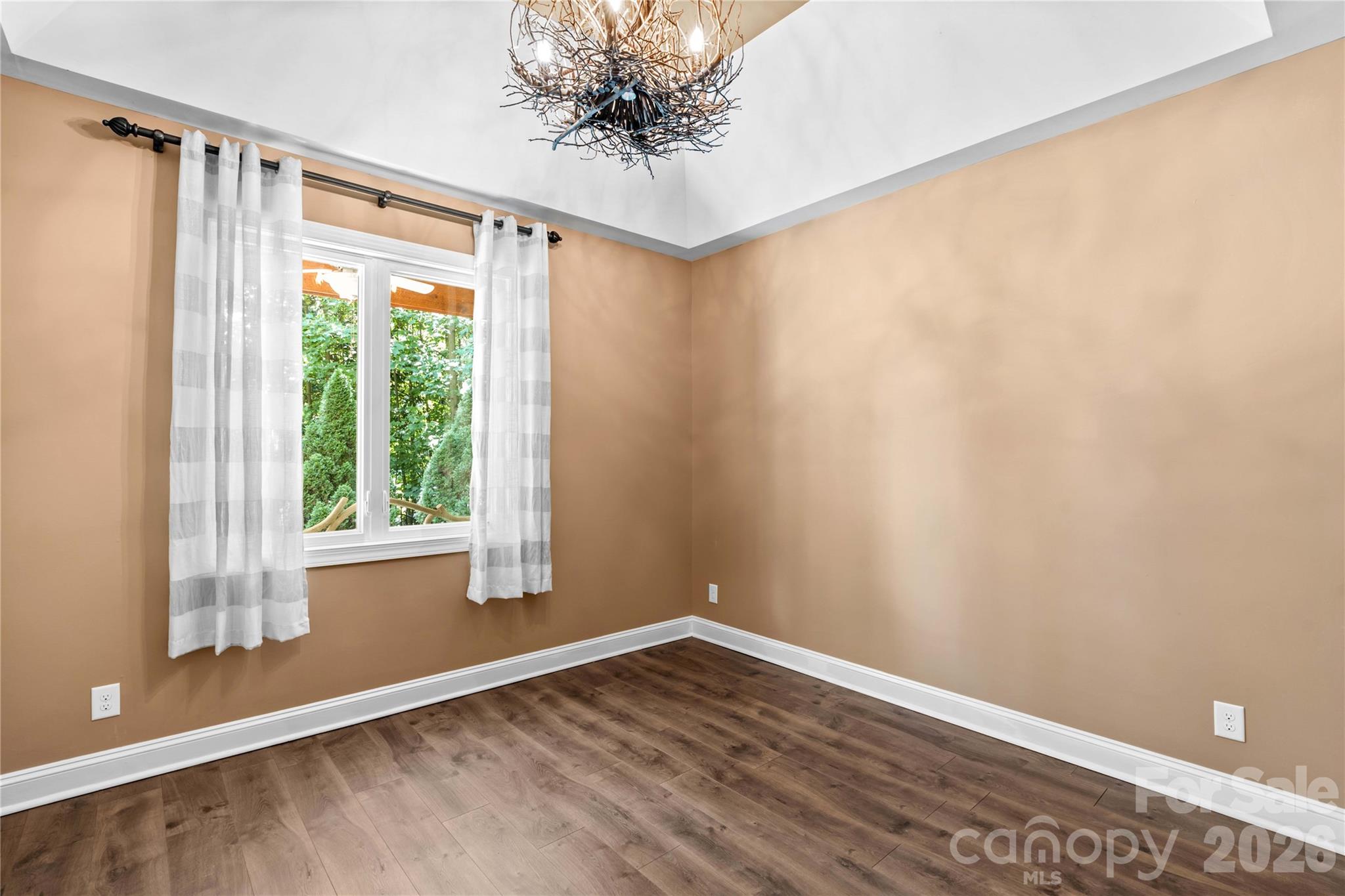 13927 Asbury Chapel Road — Huntersville