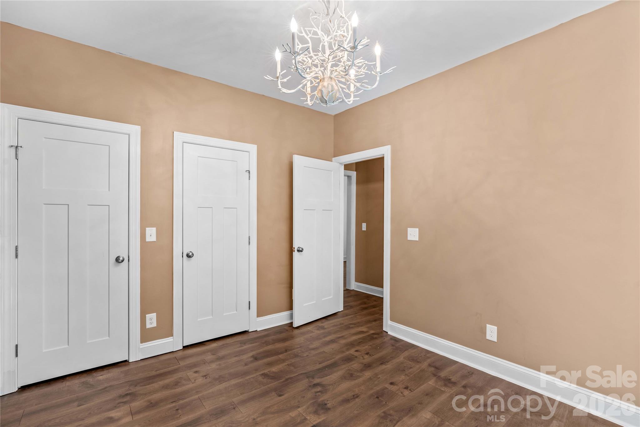 13927 Asbury Chapel Road — Huntersville