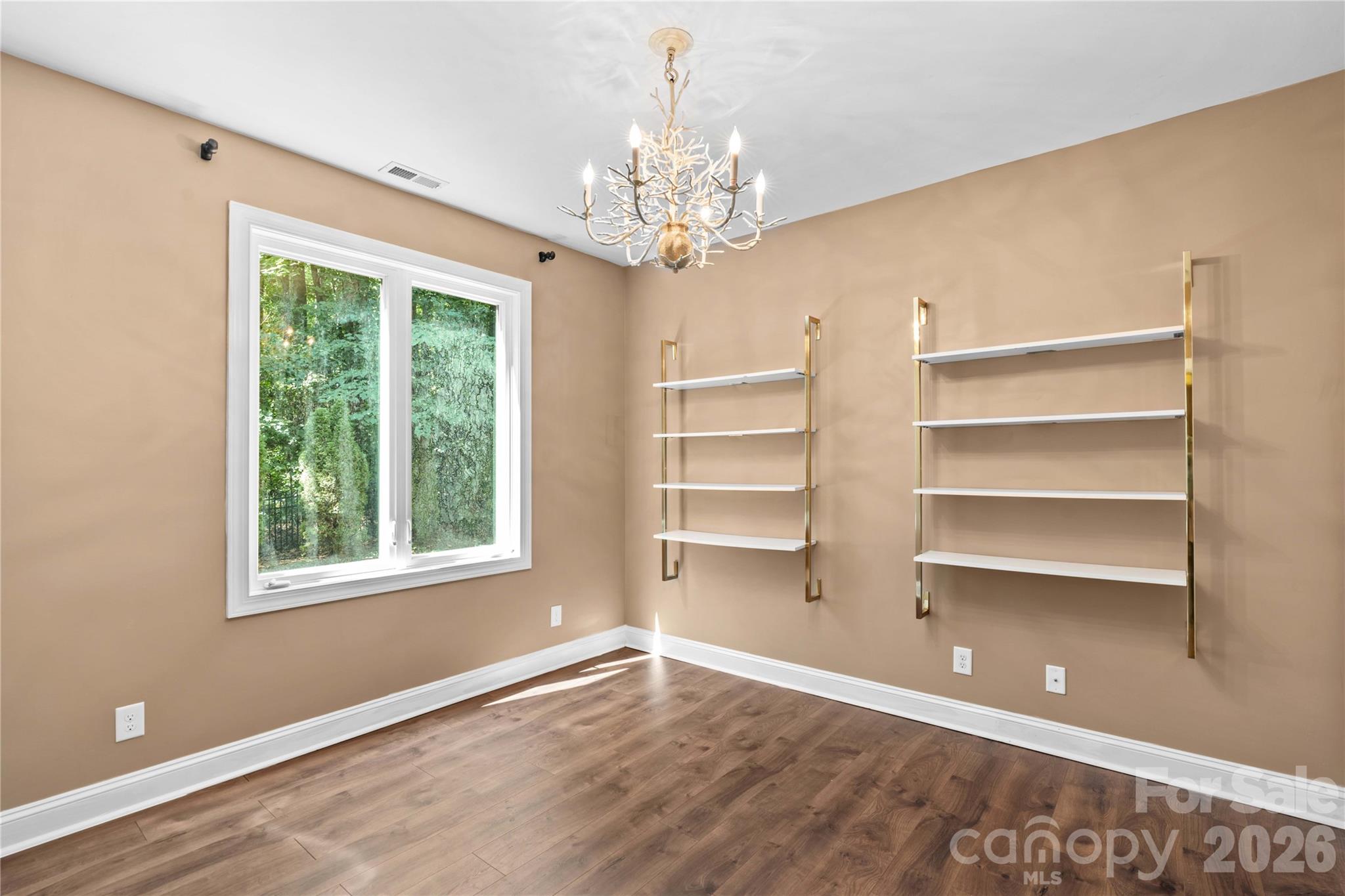 13927 Asbury Chapel Road — Huntersville