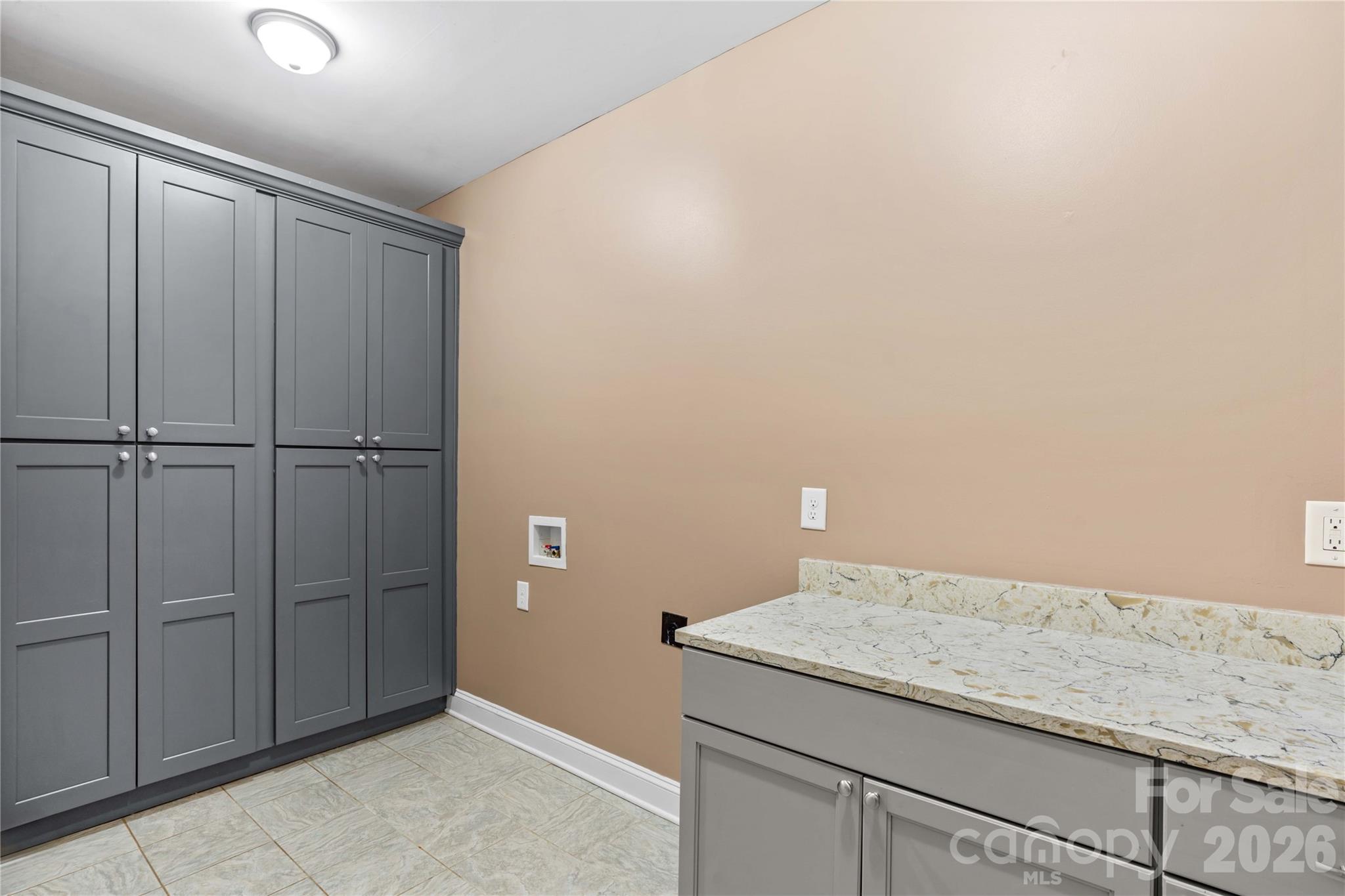 13927 Asbury Chapel Road — Huntersville