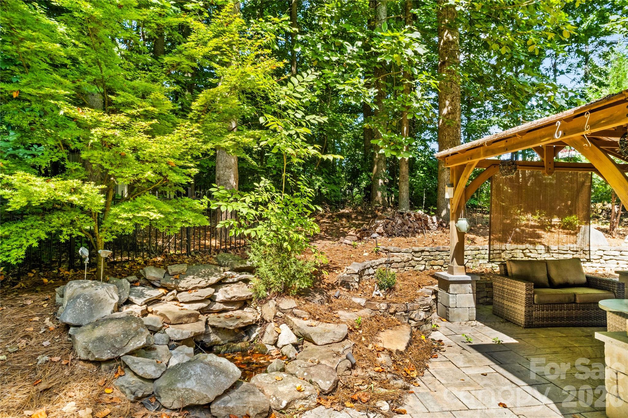 13927 Asbury Chapel Road — Huntersville