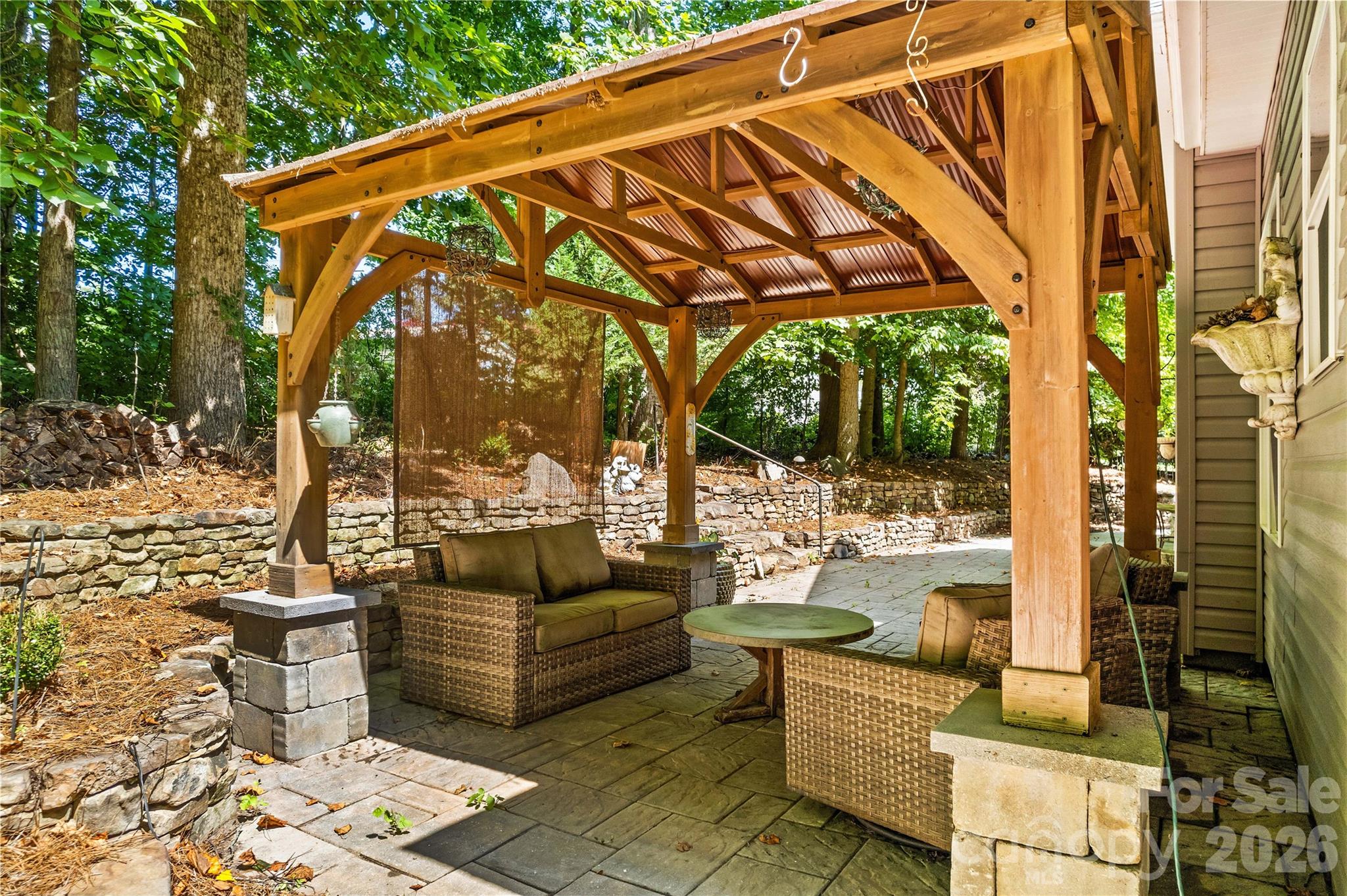 13927 Asbury Chapel Road — Huntersville