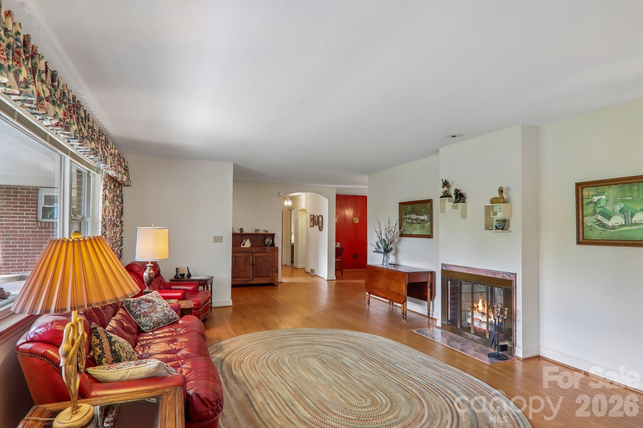 1404 Valmont Drive — Hendersonville