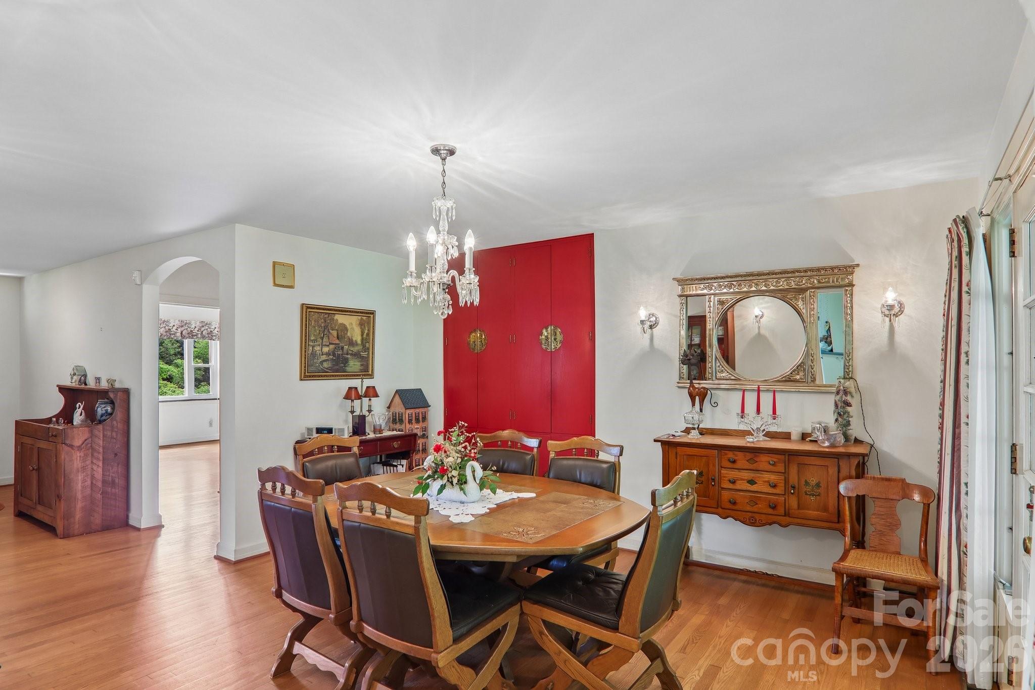 1404 Valmont Drive — Hendersonville