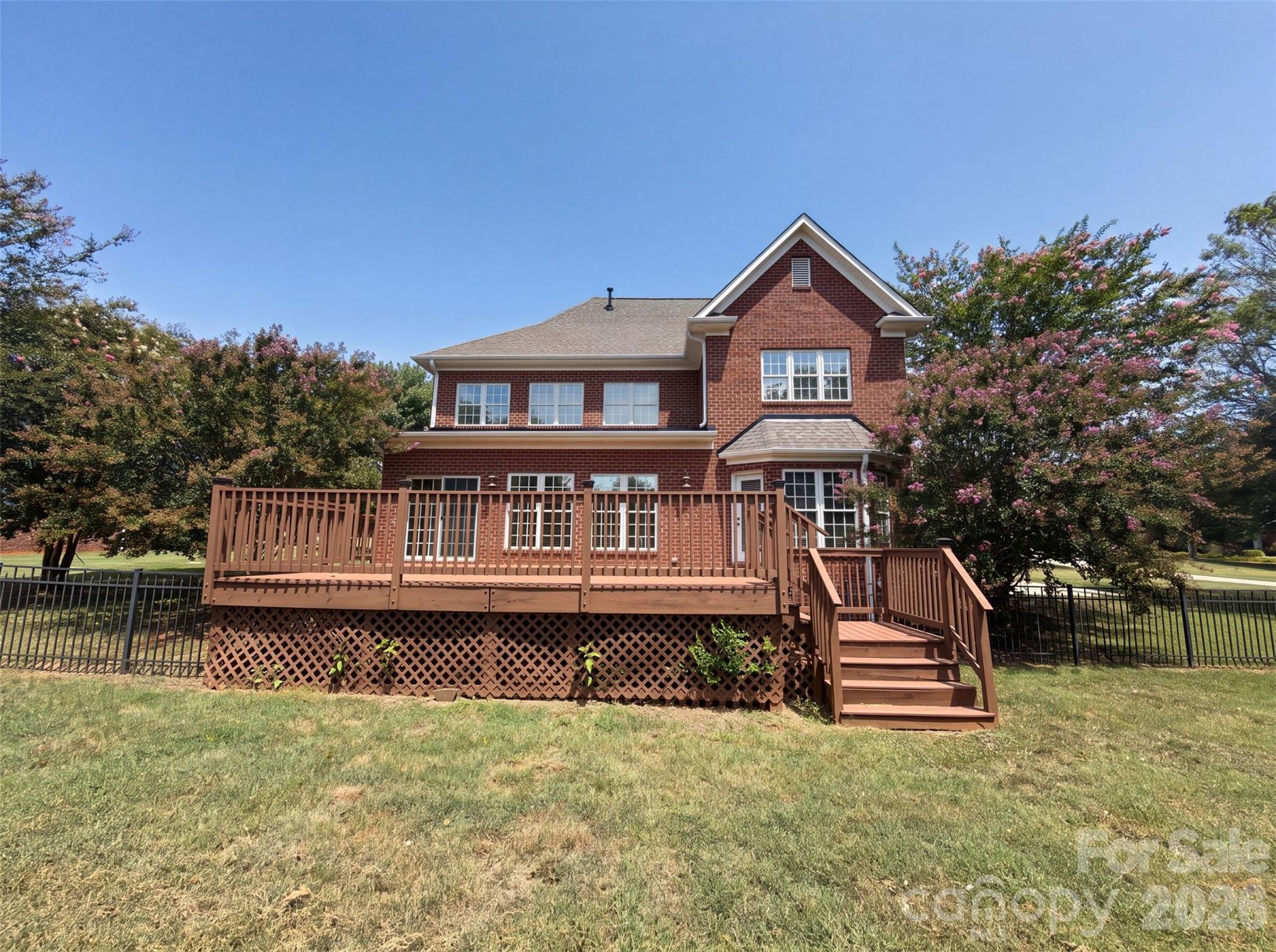 9721 Arlington Oaks Drive — Charlotte