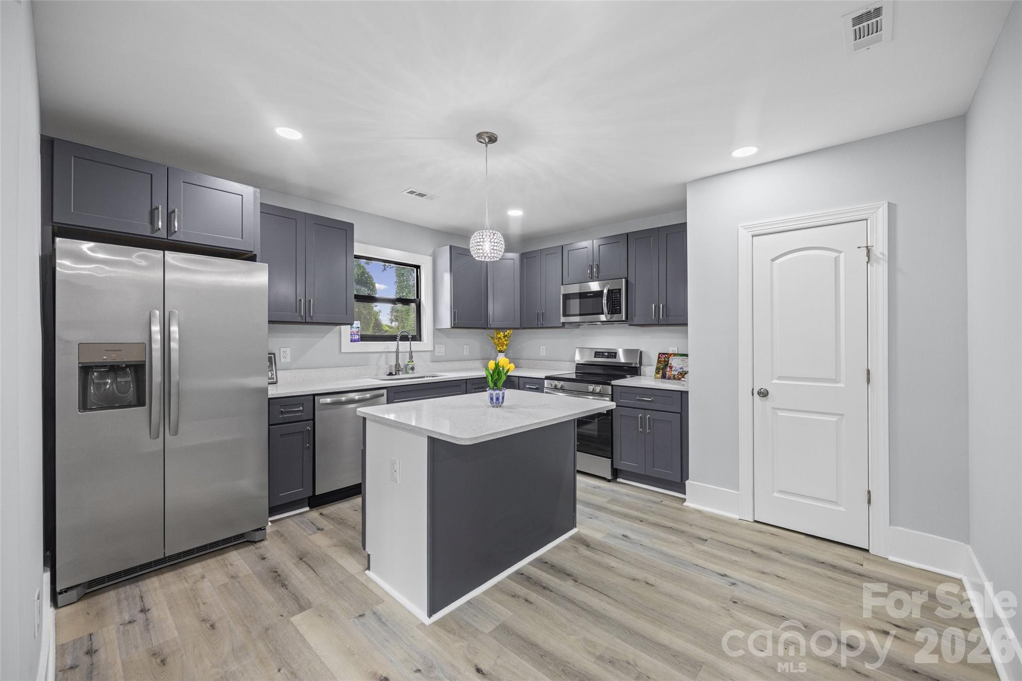 712 Henry Avenue — Gastonia