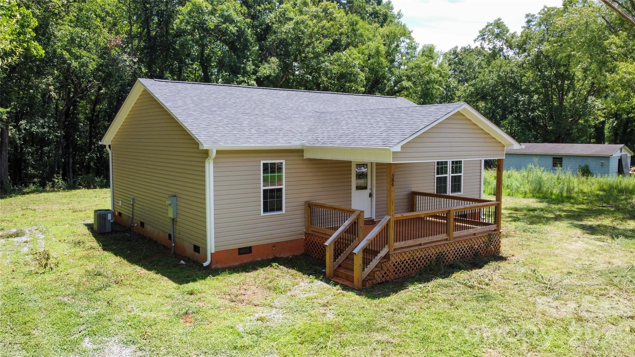 389 Michaels Road — Mocksville