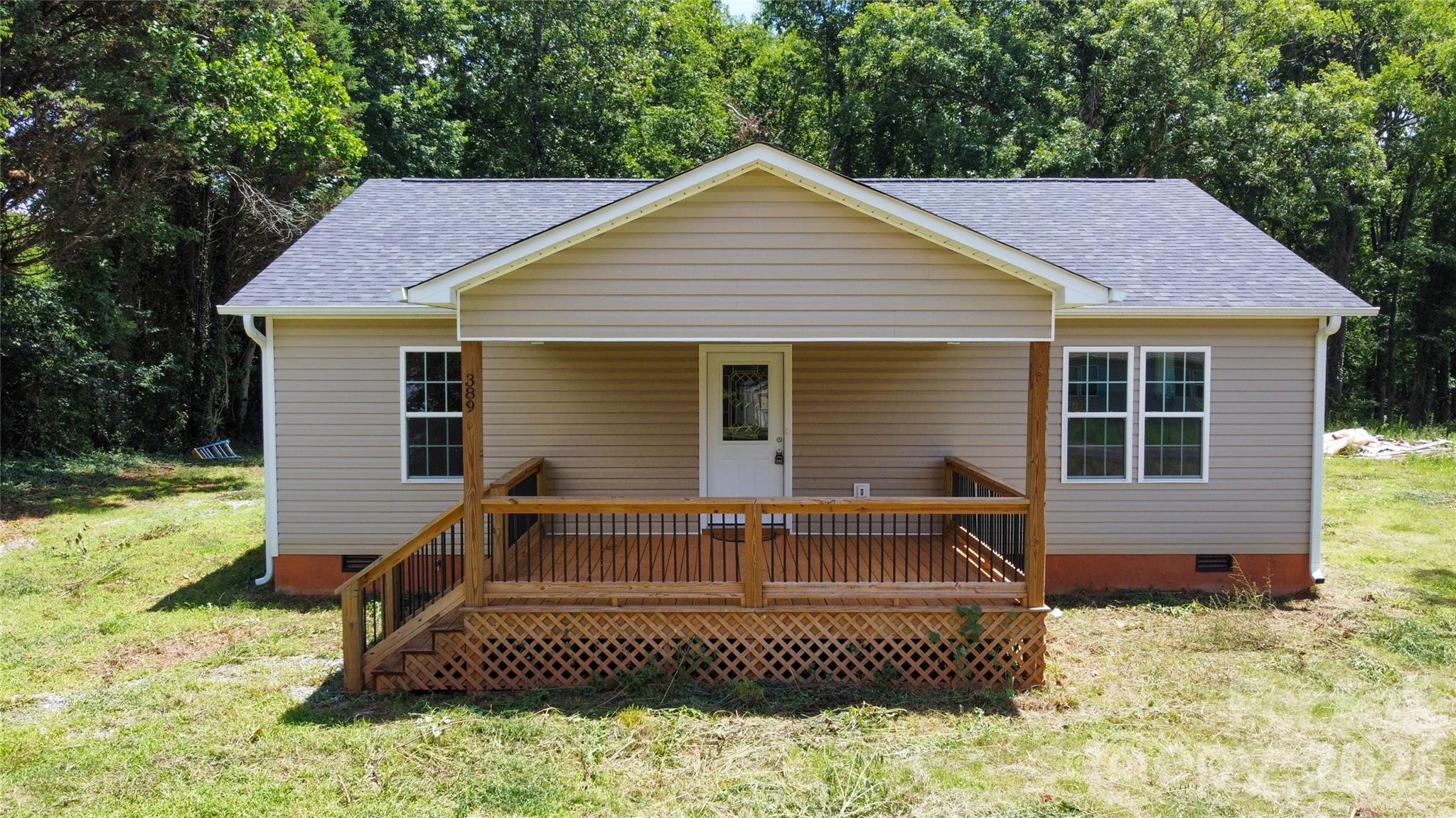 389 Michaels Road — Mocksville