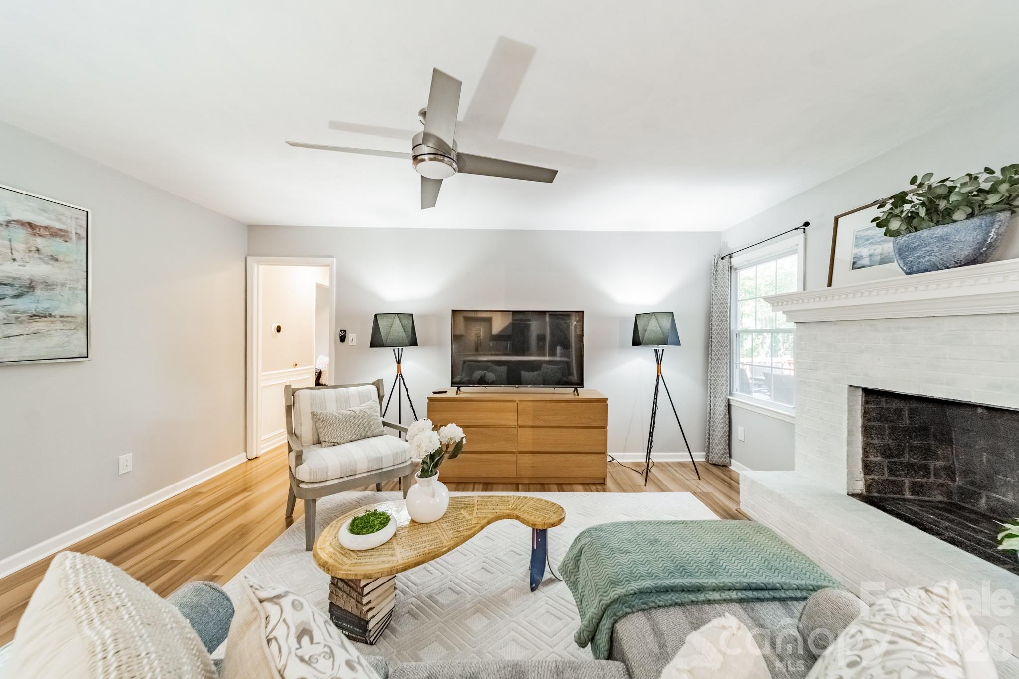 5815 Chapel Creek Court — Charlotte