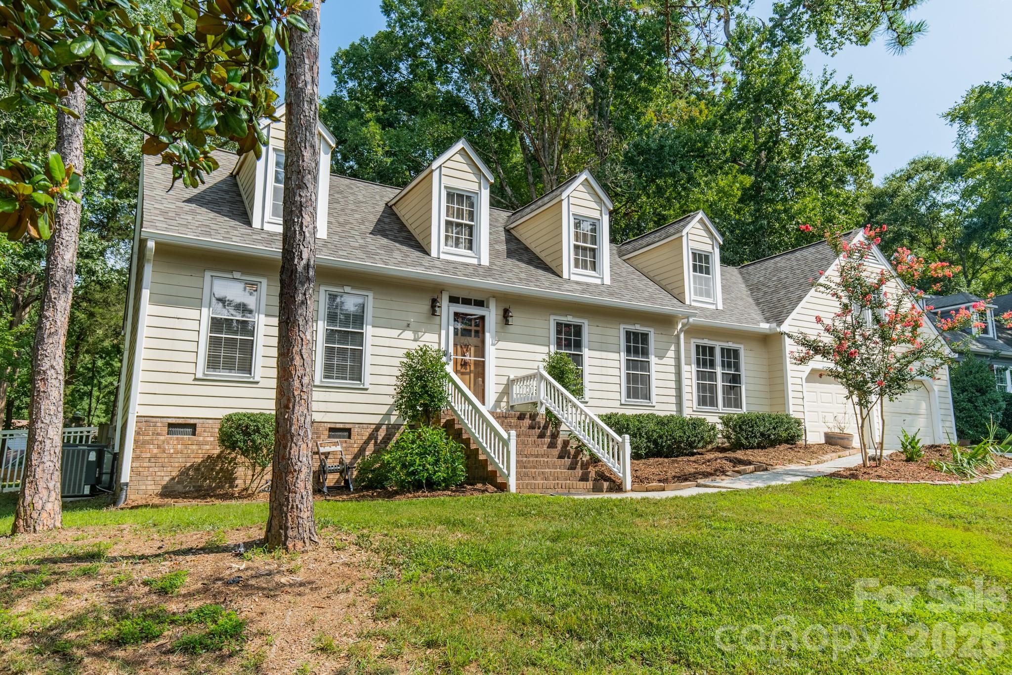 5815 Chapel Creek Court — Charlotte