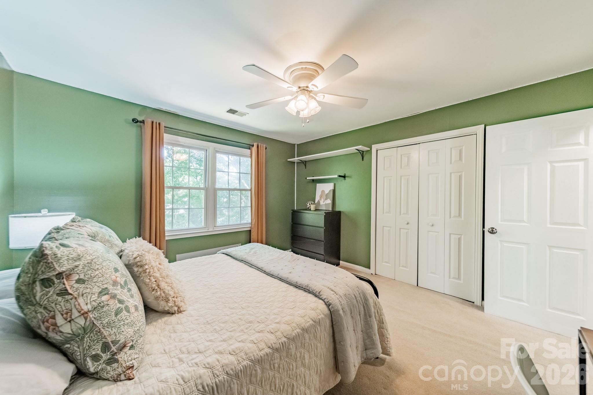 5815 Chapel Creek Court — Charlotte