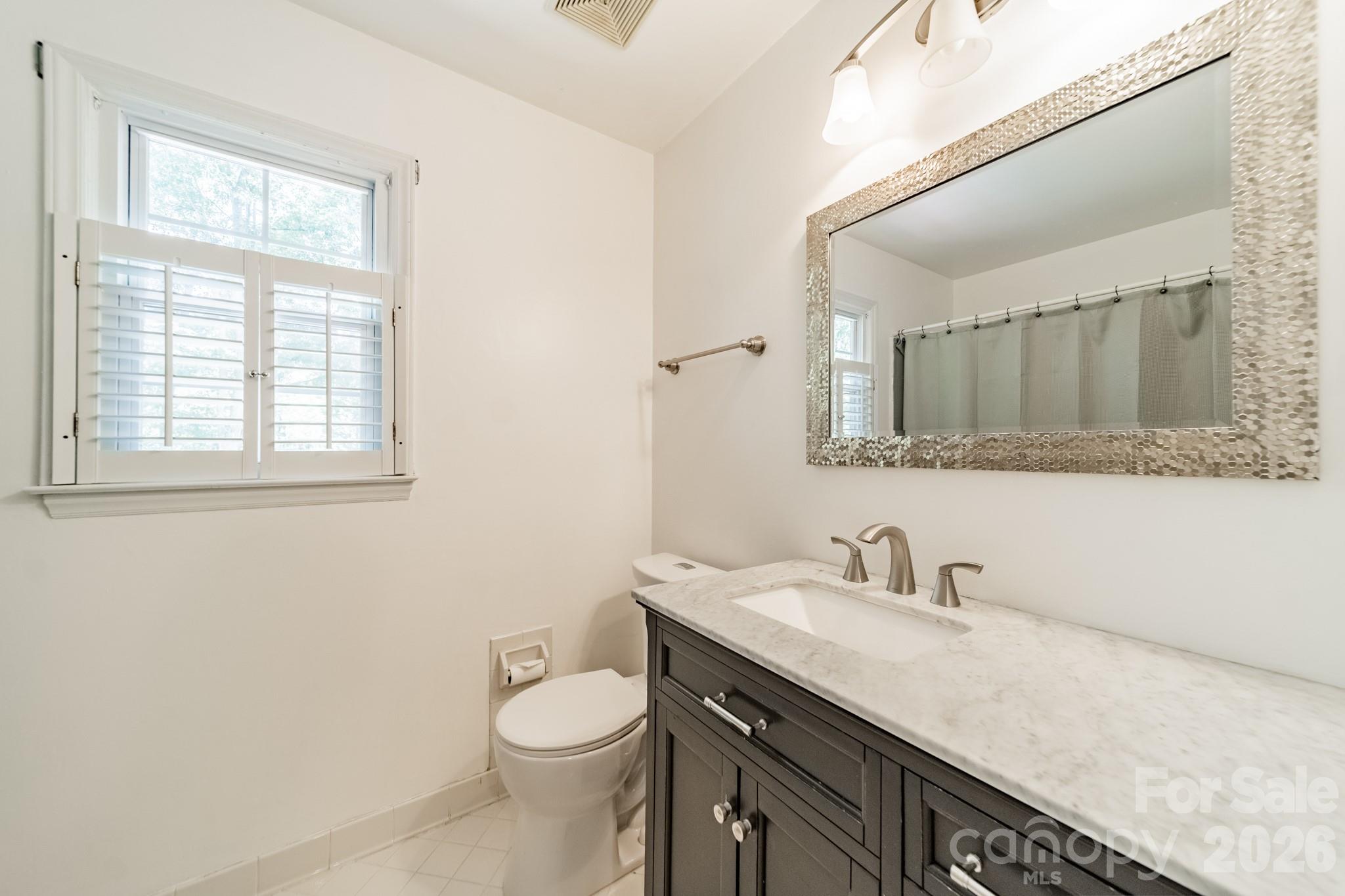 5815 Chapel Creek Court — Charlotte