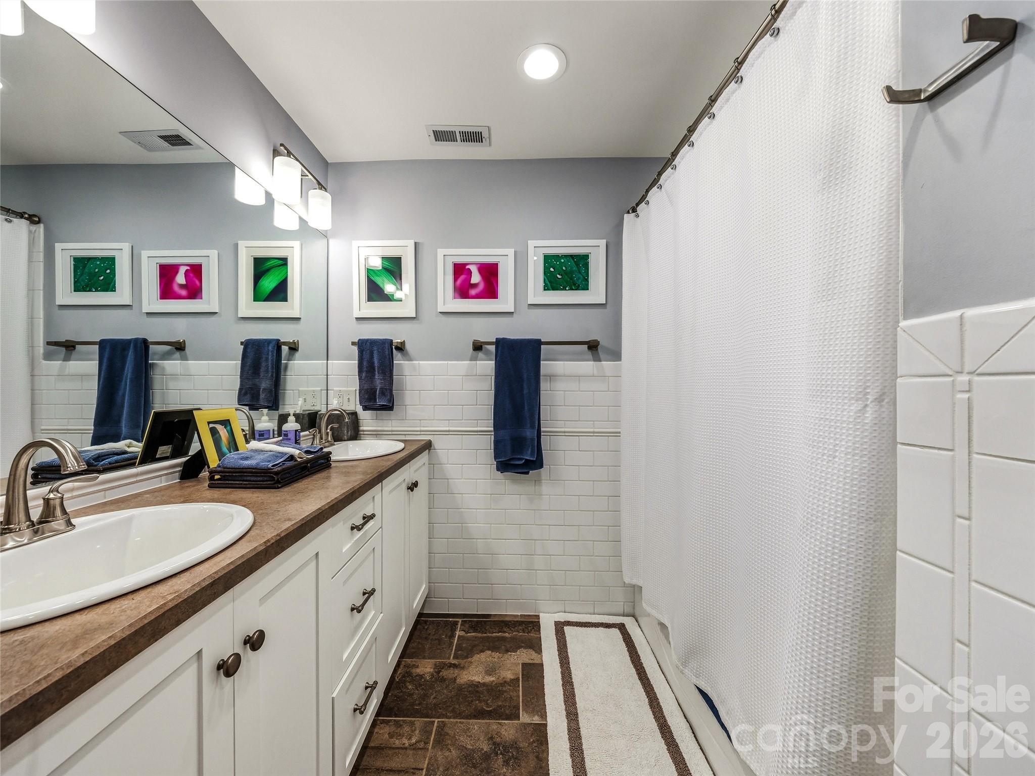 13 Ashley Road — Asheville