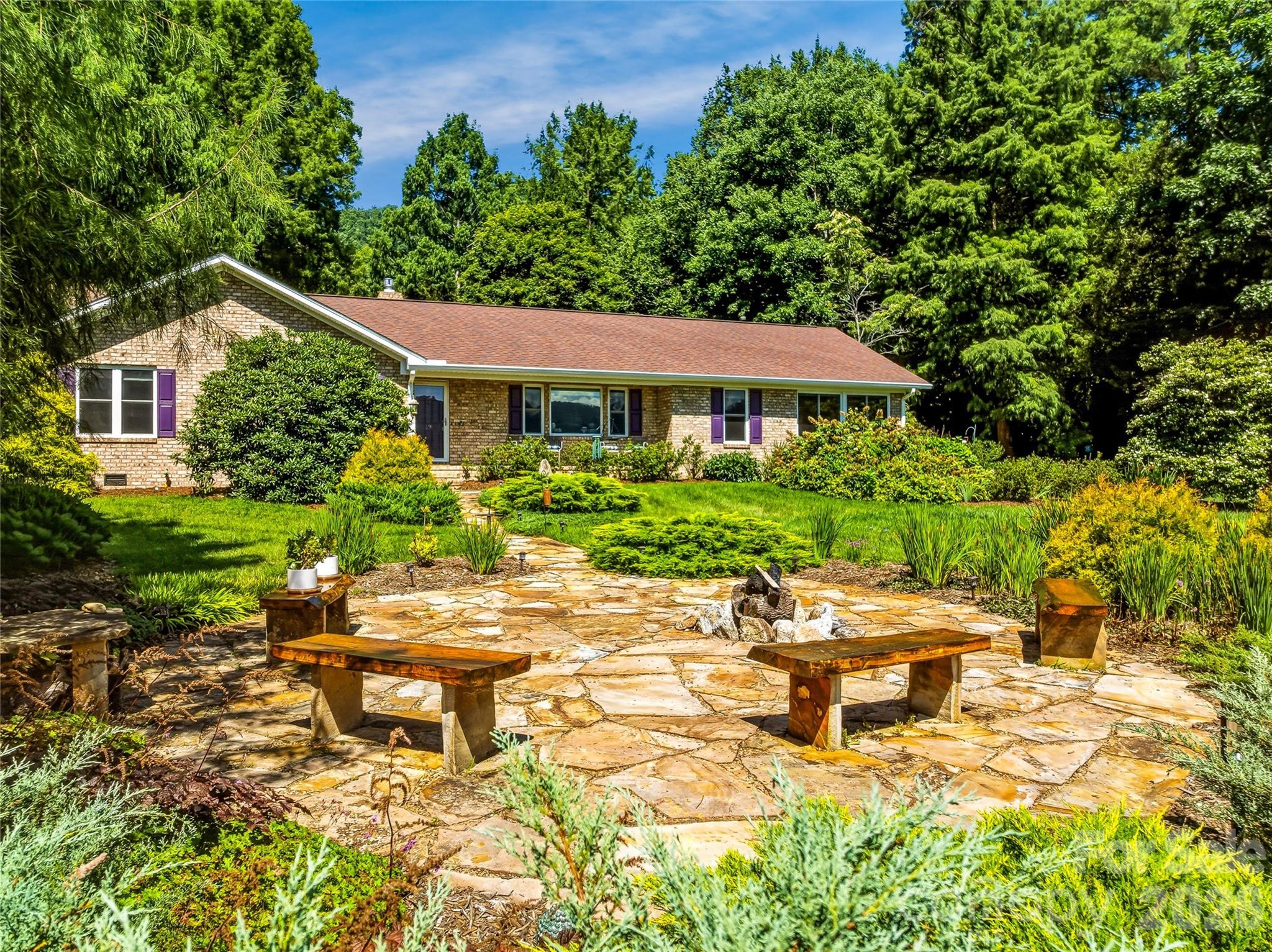 13 Ashley Road — Asheville