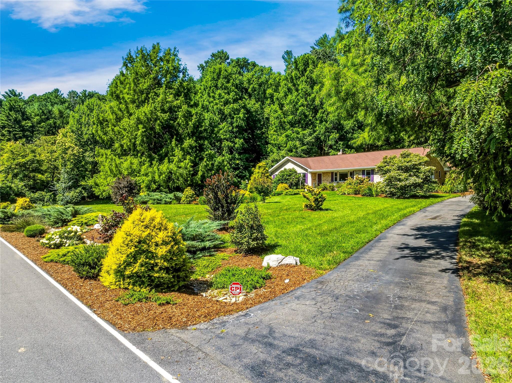 13 Ashley Road — Asheville