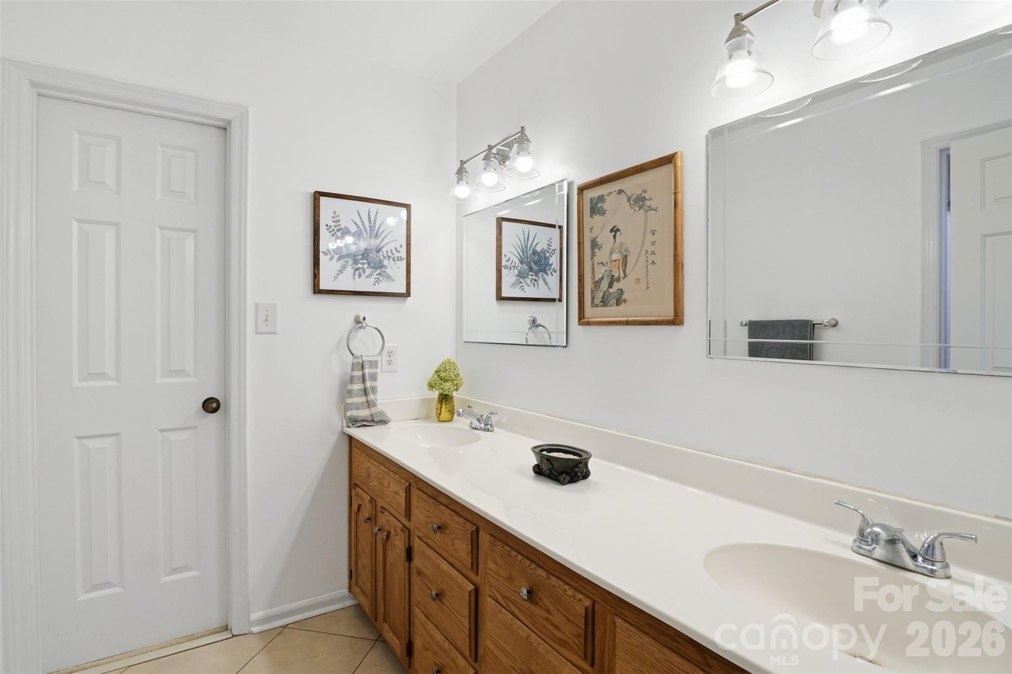 918 Tirzah Road — York
