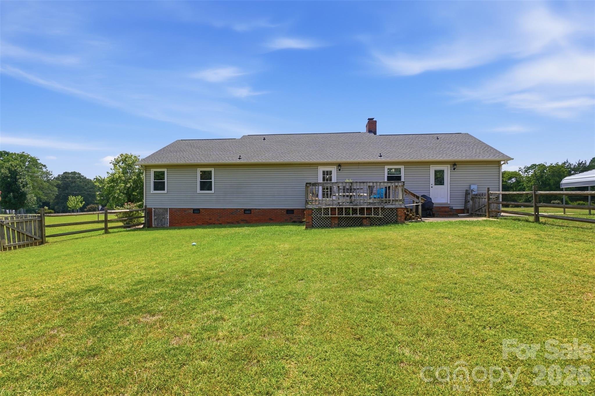 918 Tirzah Road — York