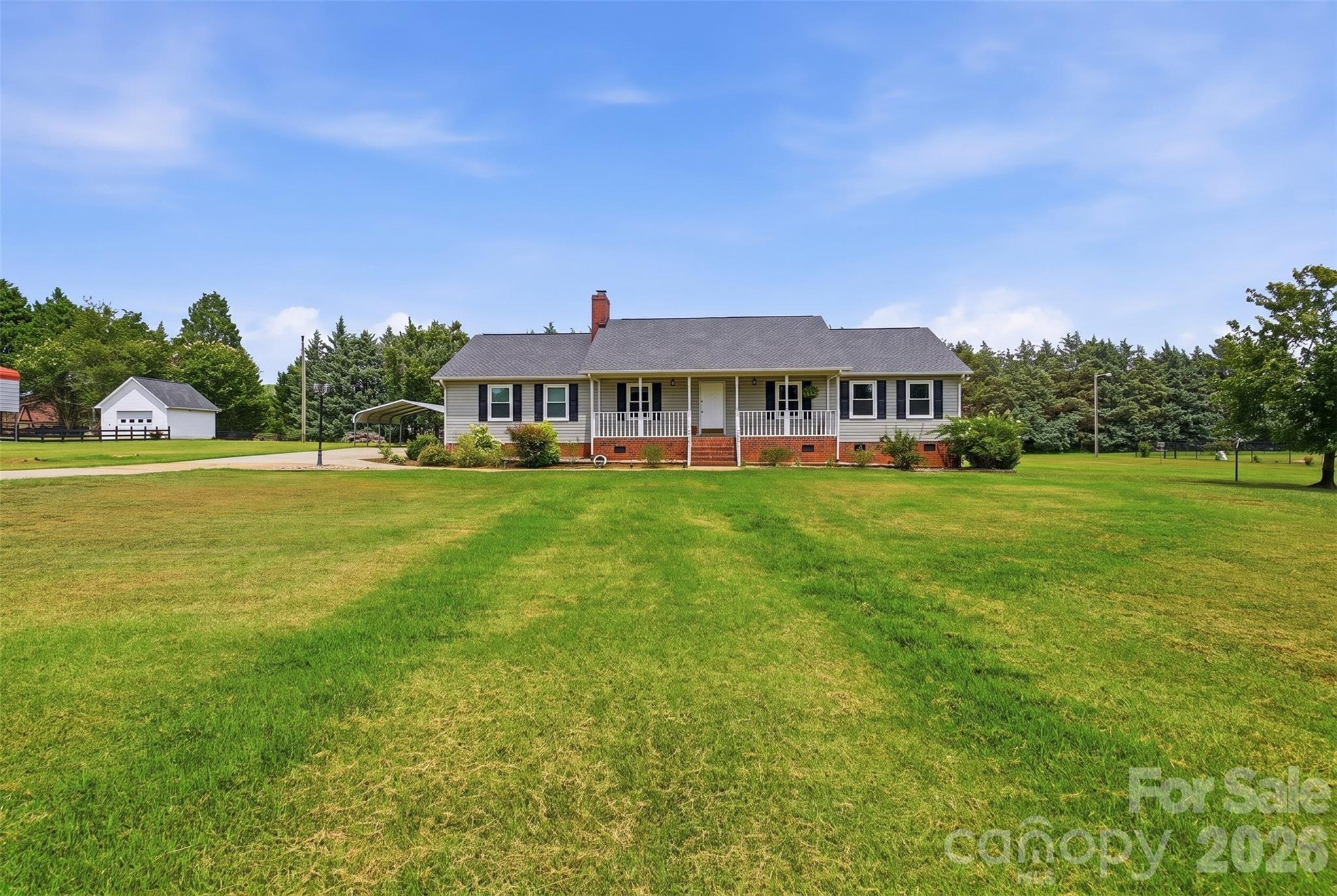 918 Tirzah Road — York