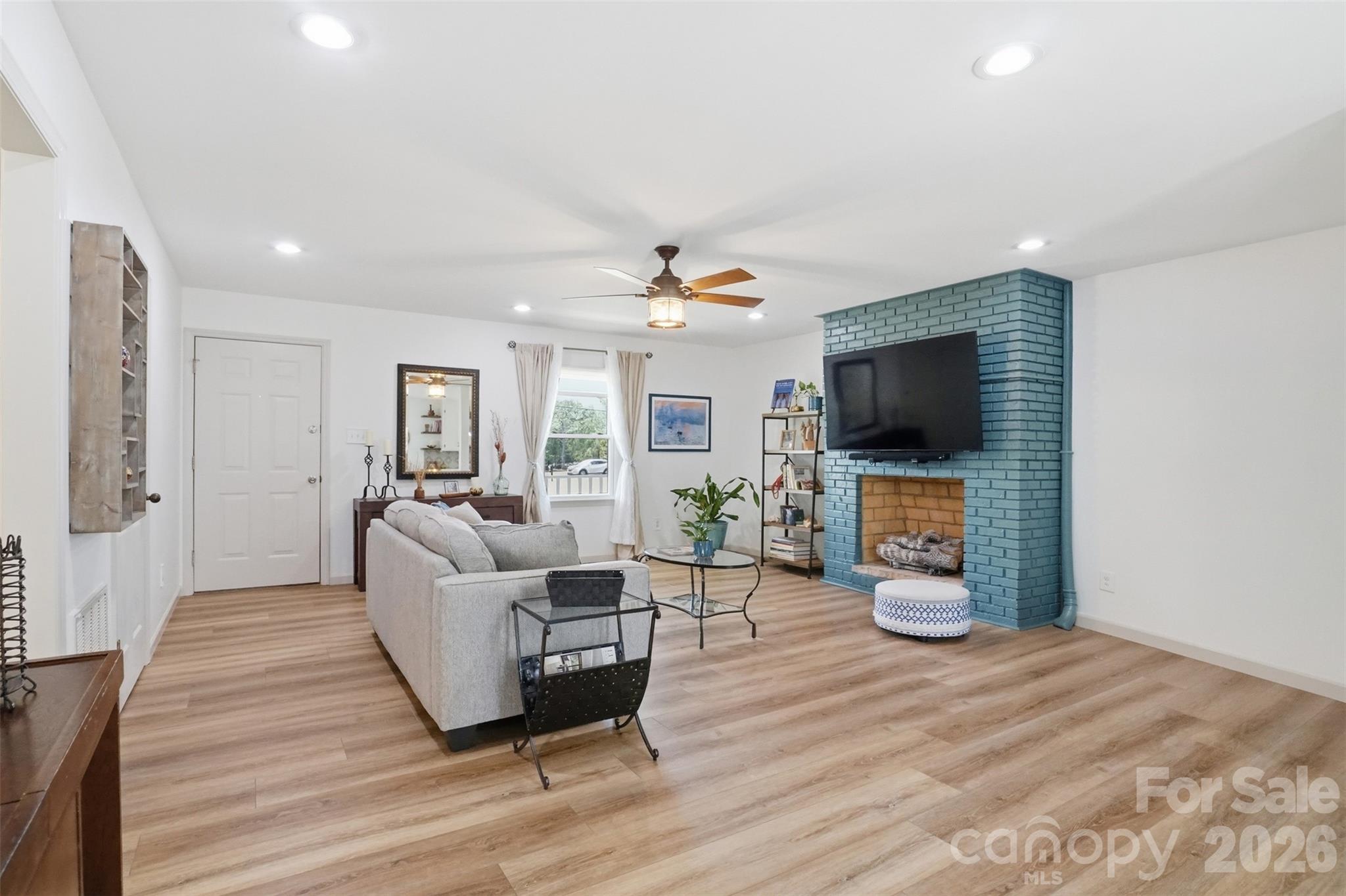 918 Tirzah Road — York