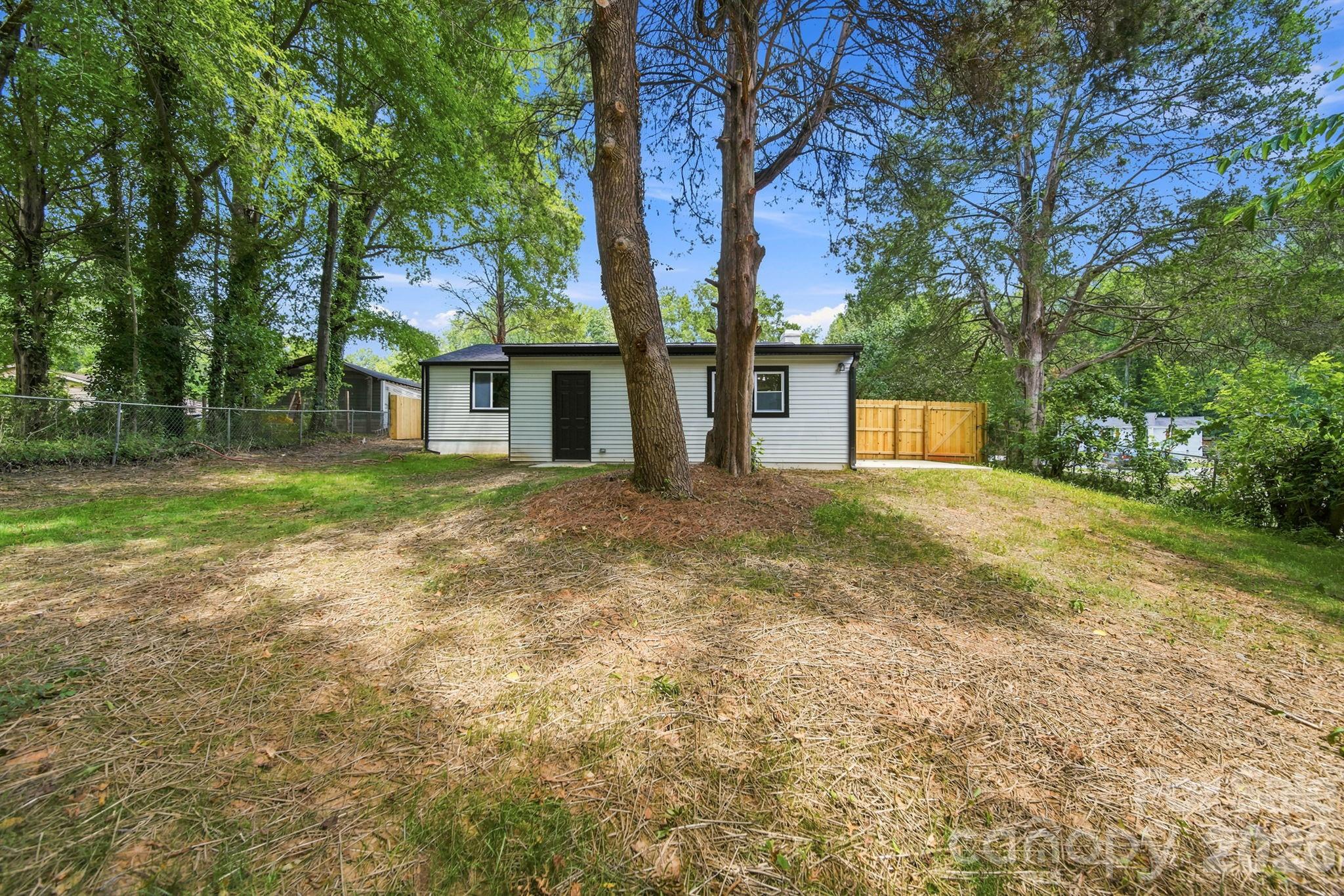 8114 Holly Hill Road — Charlotte