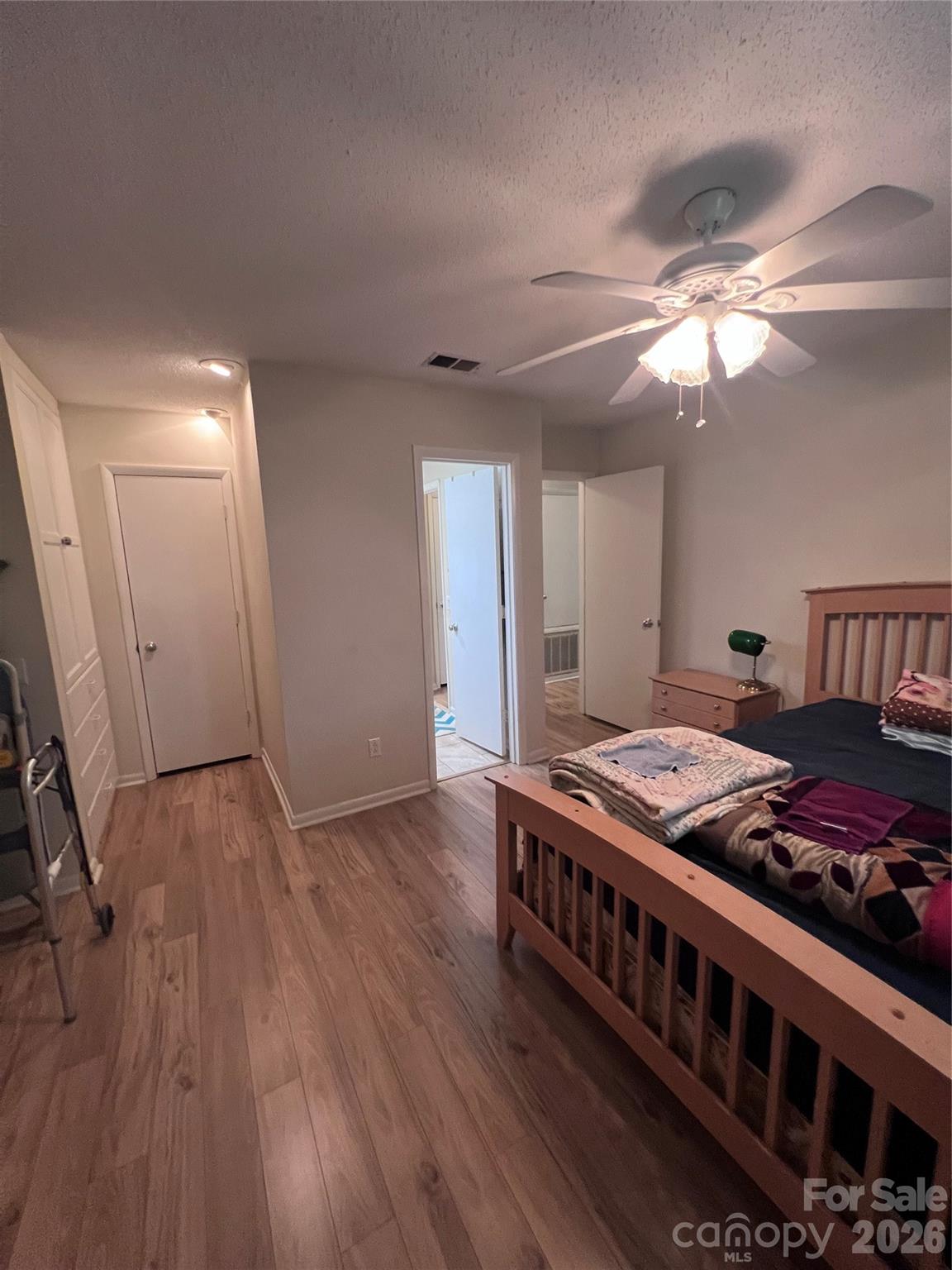 1050 Sardis Cove Drive — Charlotte