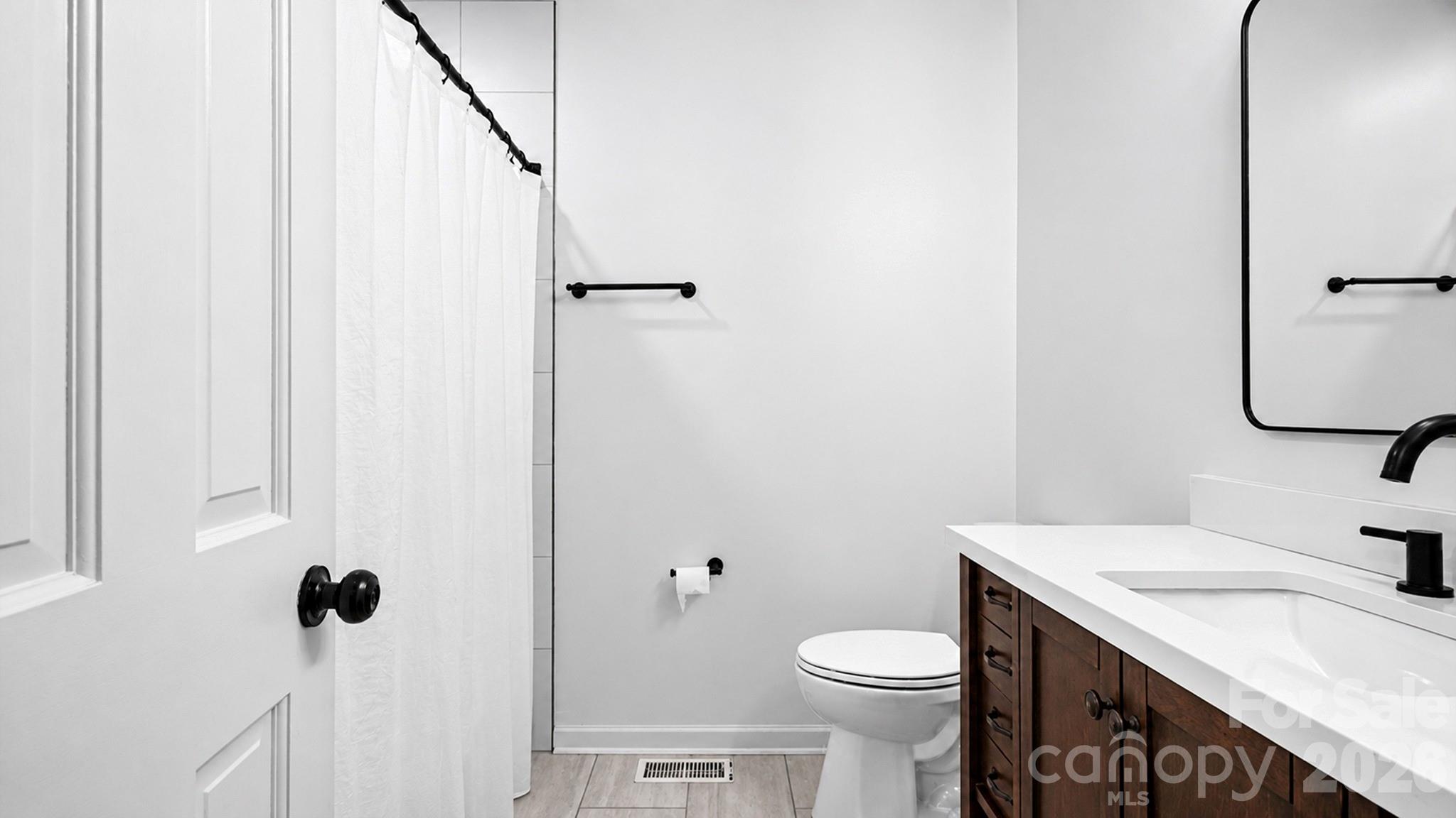 2222 Kings Drive — Gastonia