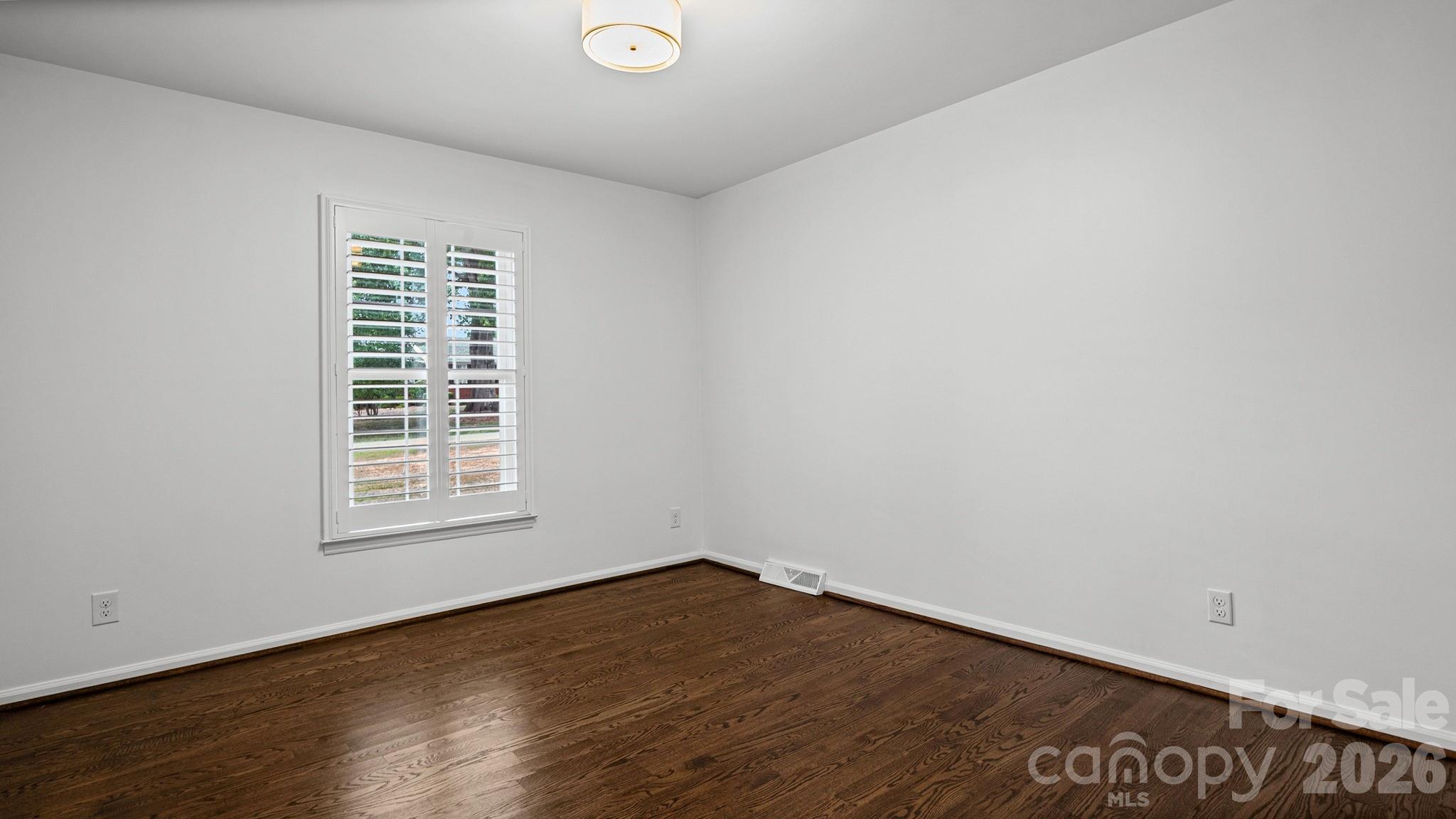 2222 Kings Drive — Gastonia