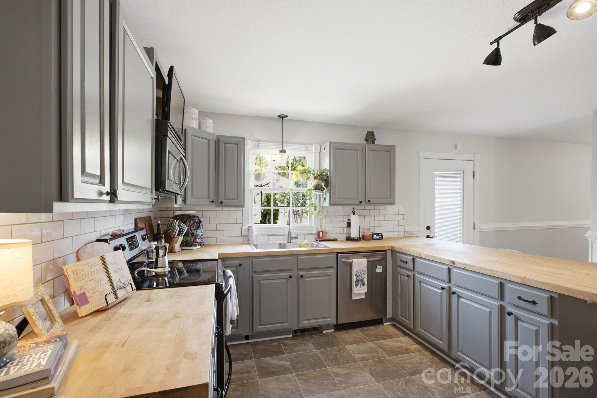 63 Frost Lane — Taylorsville