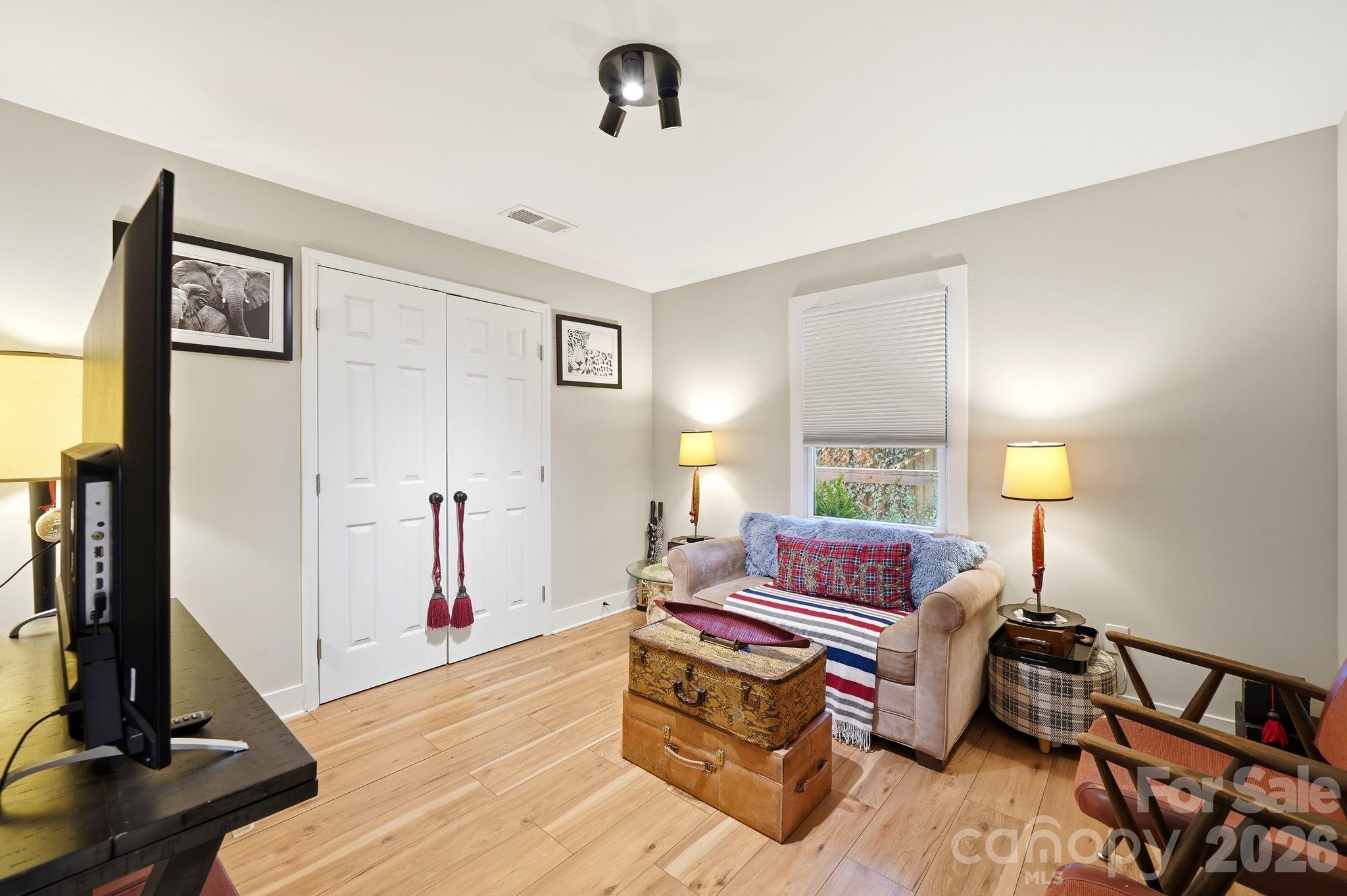 2137 Highland Street — Charlotte