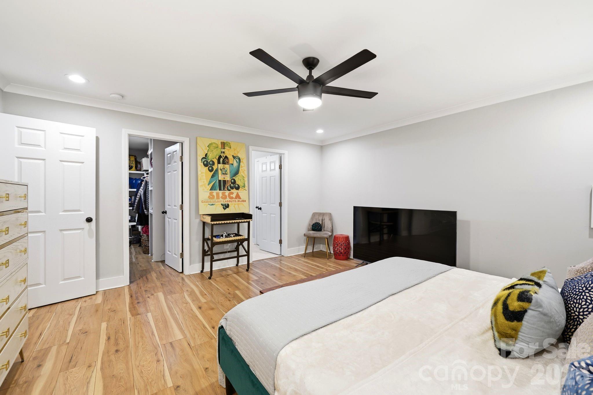 2137 Highland Street — Charlotte