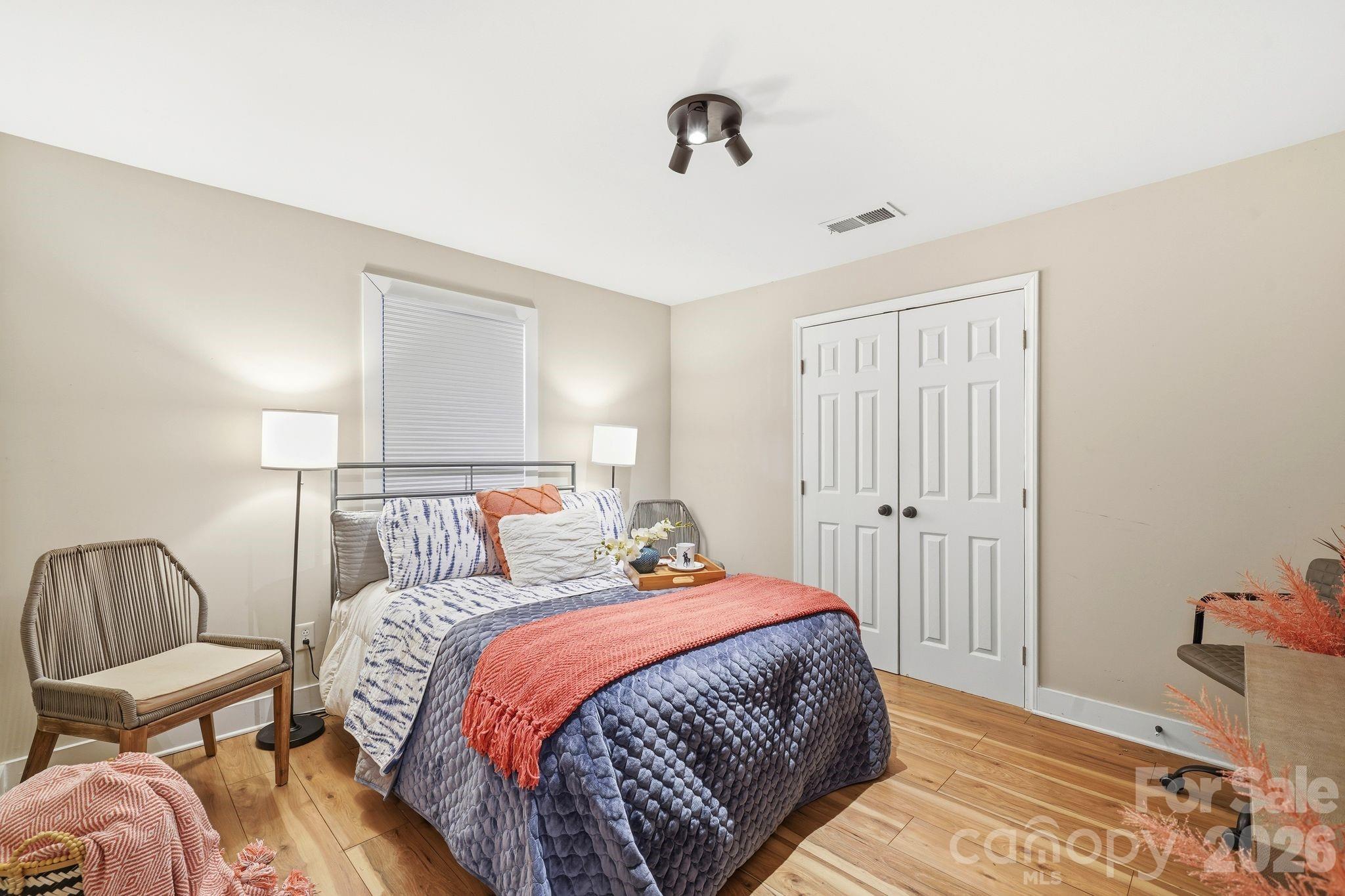 2137 Highland Street — Charlotte