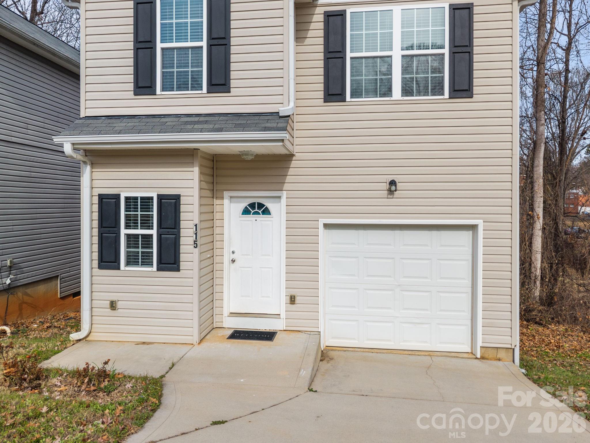 115 Lookout Point Place — Mooresville