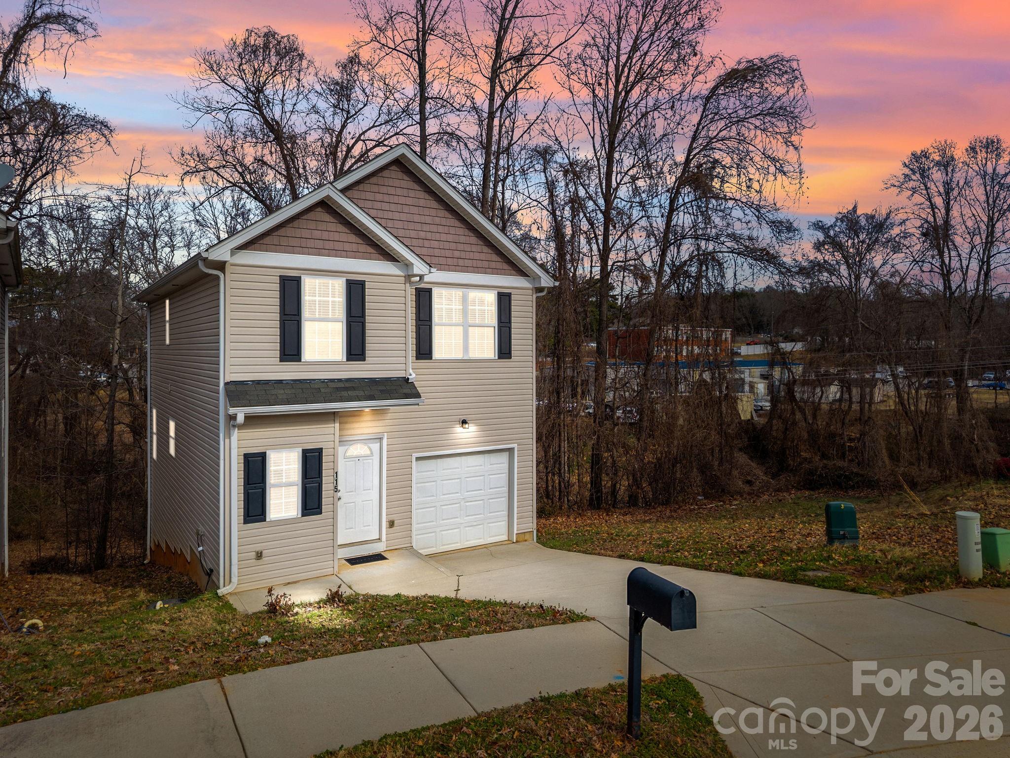 115 Lookout Point Place — Mooresville